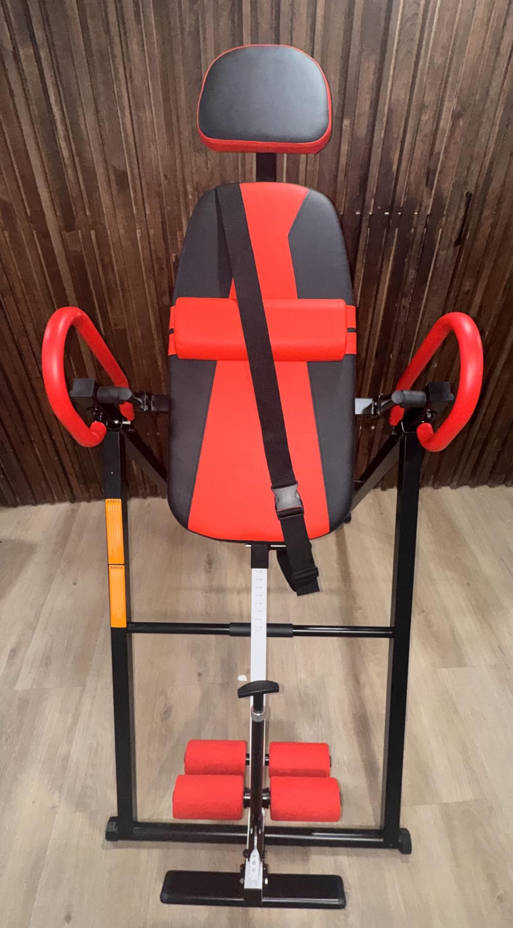 YOLEO Gravity Inversion Table for Back Pain Relief 2026 New Inversion Table w/Lumbar Support Easy to Assemble Back Stretcher Machine 300 lbs customer photo 1
