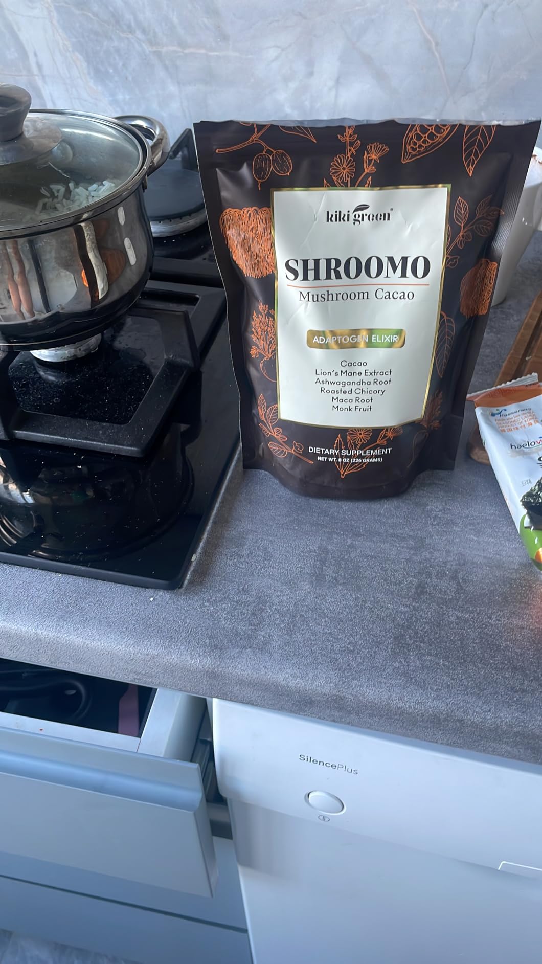 Shroomo Mushroom Coffee Alternative - Master Blend of Lion's Mane, Ashwagandha, Maca Root, Roasted Chicory, Monk Fruit For Mental Clarity, Energy, Focus - Cacao Hot Chocolate Drink 8 oz by KIKI Green customer photo 2