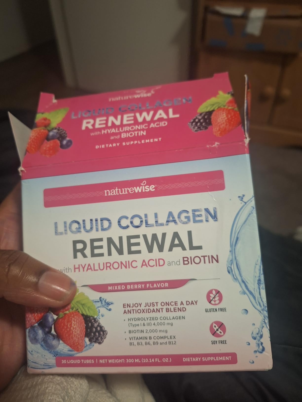 NatureWise Hydrolyzed Liquid Collagen for Women & Men 4000mg - High Absorption, Type 1 & 3 Peptides with Biotin + Vitamin C + Vitamin B Complex & Hyaluronic Acid - Mixed Berry - 30 Tubes [30 Day Supply] customer photo 2