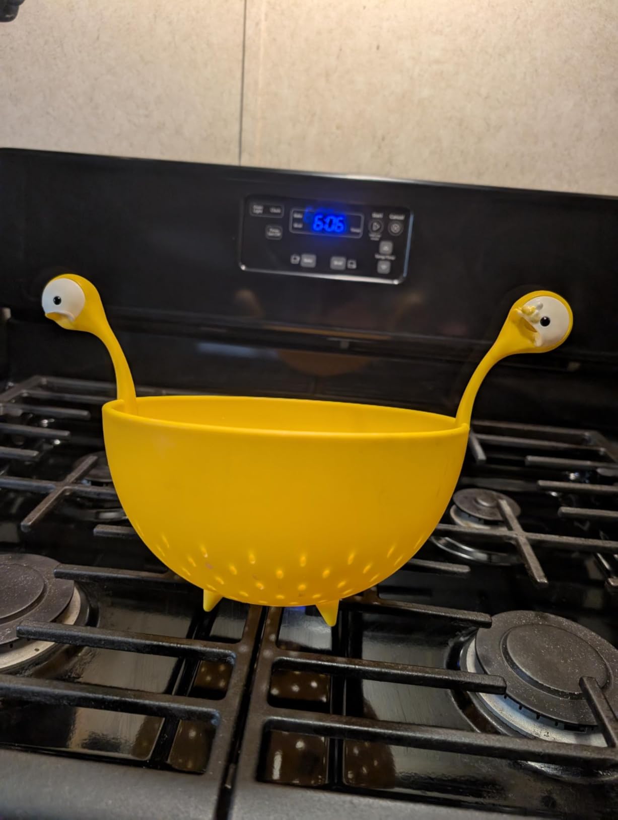 OTOTO Crabby Clip-On Strainer - Silicone and Stainless Steel Pasta Strainer customer photo 1