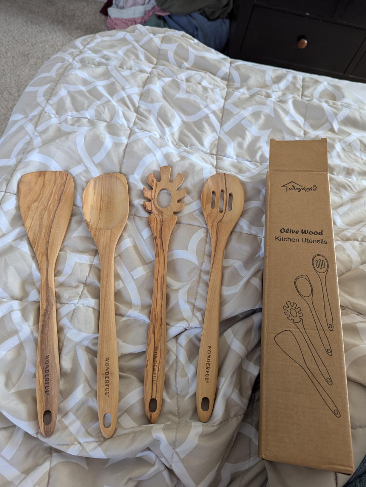 WONDERFUL 4 Pcs Olive Wooden Spoons for Cooking - 13.5 Inch Long, Set with Spatula, Corner Spoon, Slotted Spoon, Spaghetti and Pasta Server with Measurer customer photo 1