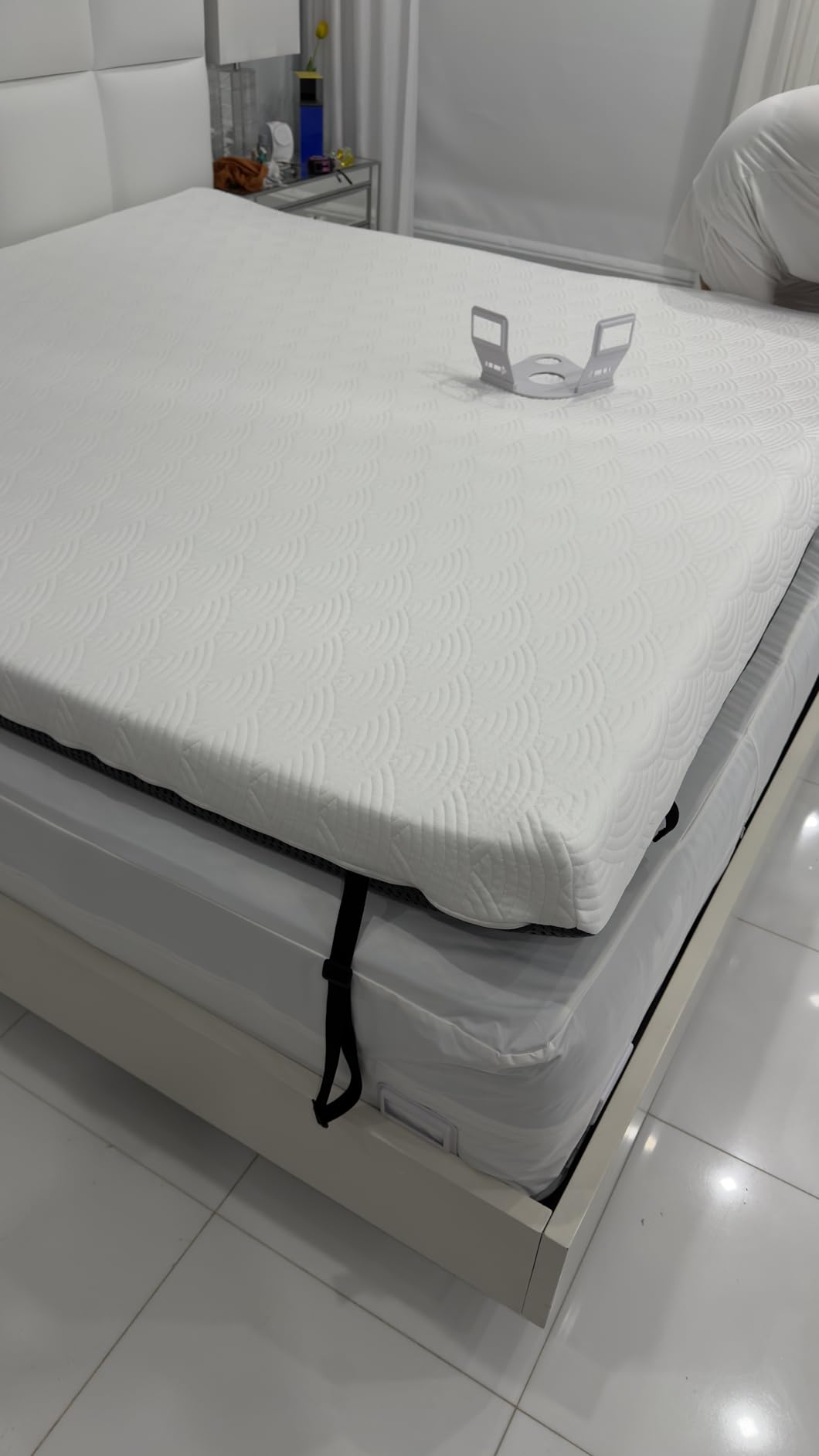 ViscoSoft Active Cooling 4 Inch Queen Size Memory Foam Mattress Topper for Cooler Sleep - Copper-Infused Mattress Pad with Straps - Firm Bed Topper with Washable Cover customer photo 1