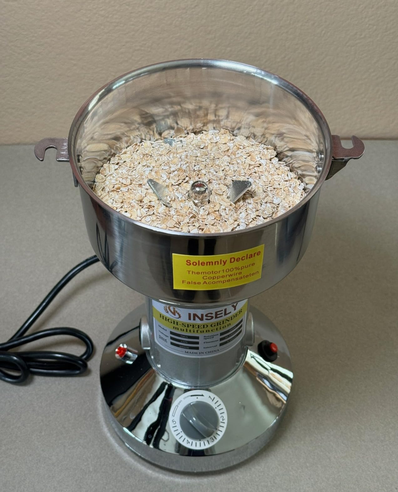 700g Grain Mill Grinder,Stainless Steel Grain Mill for Flour Nut Pill Wheat Corn Herbs Spices & Seasonings Dry Grinder Electric Machine Grinder for Kitchen customer photo 2