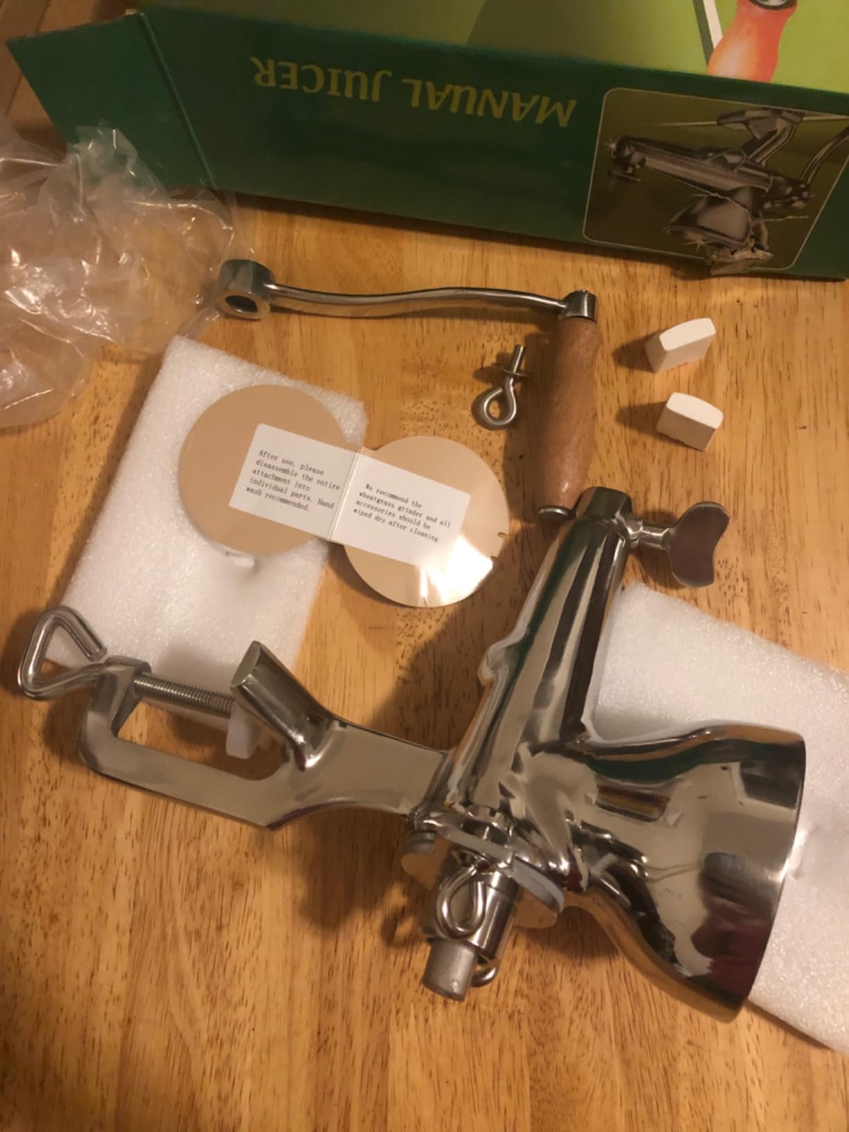 HAWOK Manual Wheatgrass Juicer, Stainless Steel Hand Crank Wheatgrass Juicer, Hand Fruit & Vegetables Squeezer customer photo 1