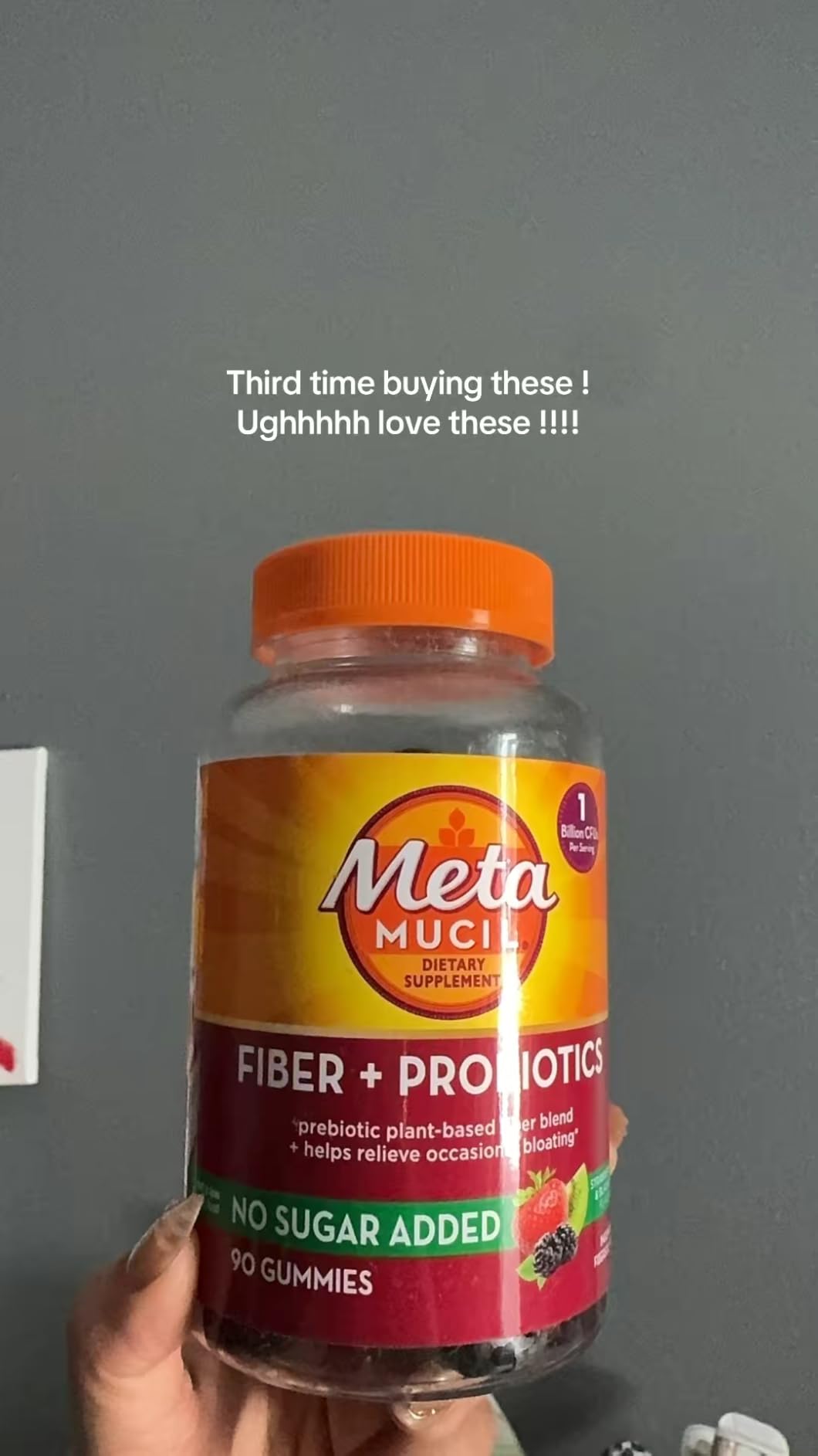 Metamucil Fiber Gummies for Adults with Probiotics for Bloating Relief, No Sugar Added Strawberry Kiwi BlackBerry Flavors, 5g Prebiotic Plant Based Fiber Supplement Blend, 90 Count customer photo 2
