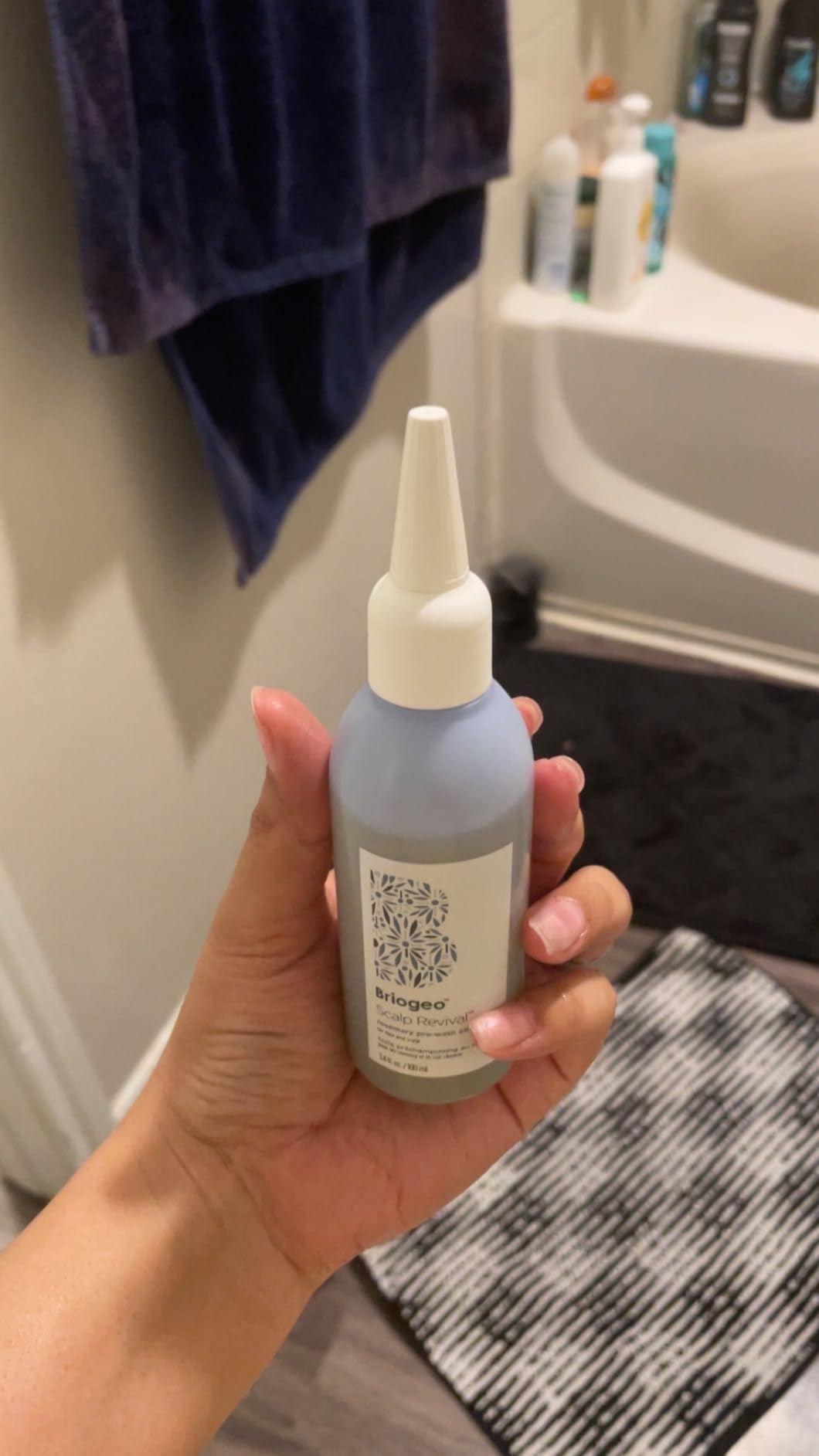 Briogeo Scalp Revival Rosemary Pre-Wash Oil | Moisturizing Scalp Treatment for Dry, Flaky, or Itchy Scalp | Strengthens Hair & Soothes Scalp | Vegan & Cruelty-Free customer photo 2