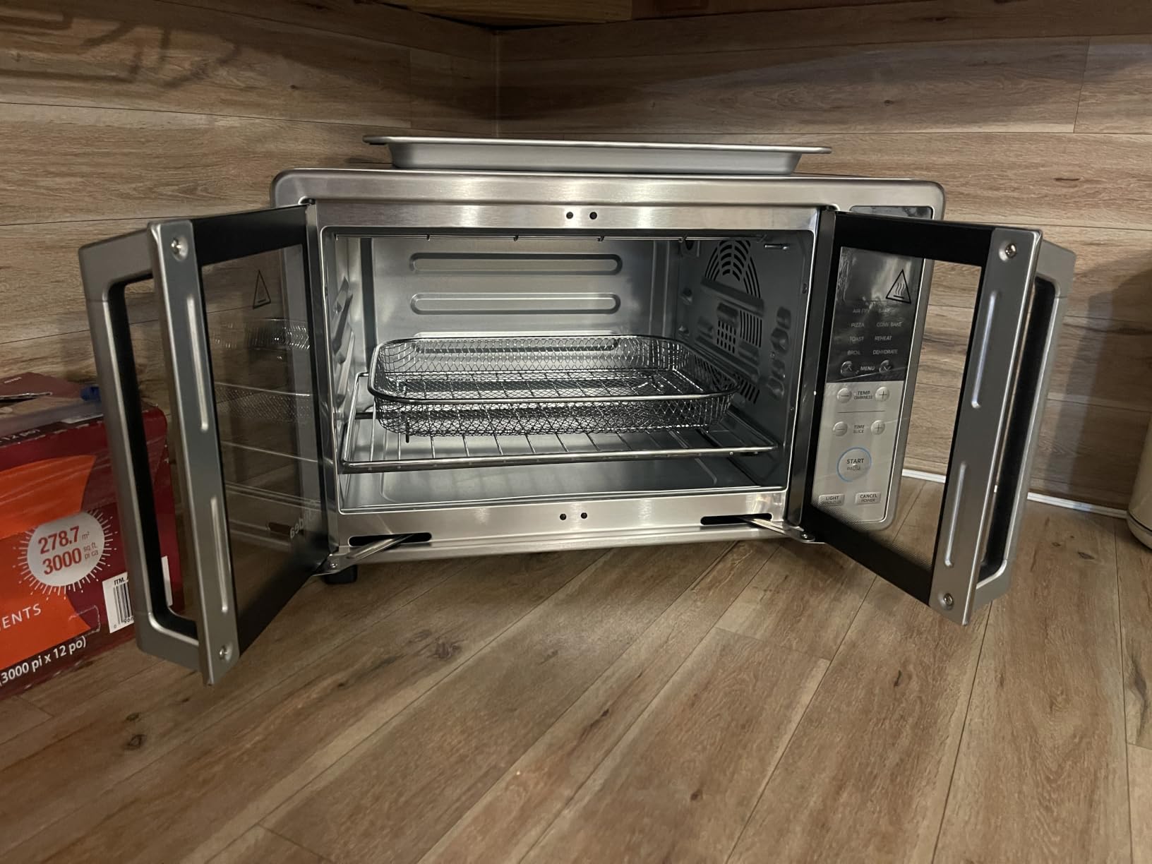 Midea Flexify Classic French Door Toaster Oven Air Fryer Combo, 26.4 QT customer photo 2