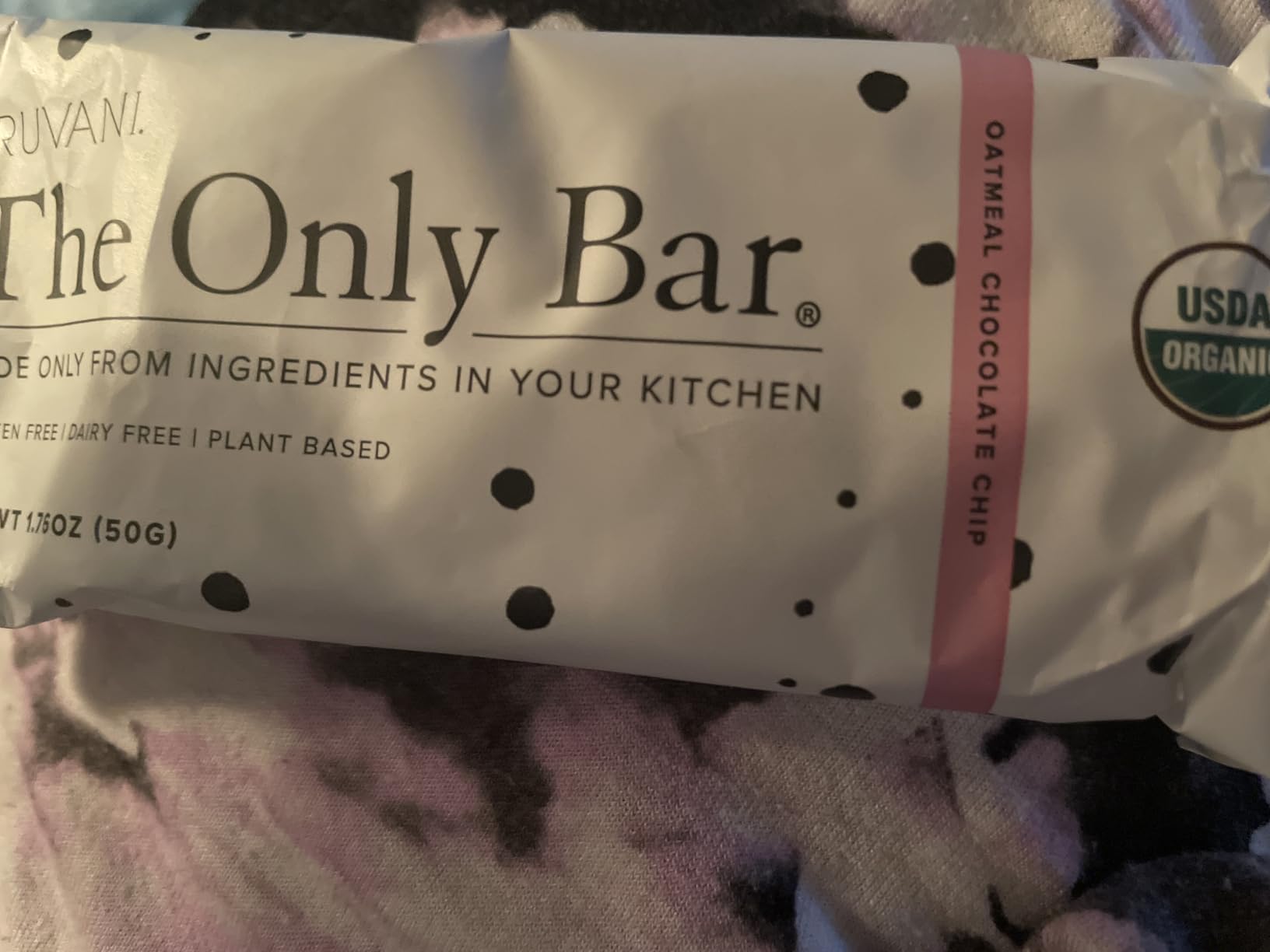 Truvani Plant Based Snack Bars | Oatmeal Chocolate Chip 4 Pack | 6g Protein | USDA Organic and Vegan | The Only Bar | Dairy, Soy, and Gluten Free | Individually Wrapped customer photo 1