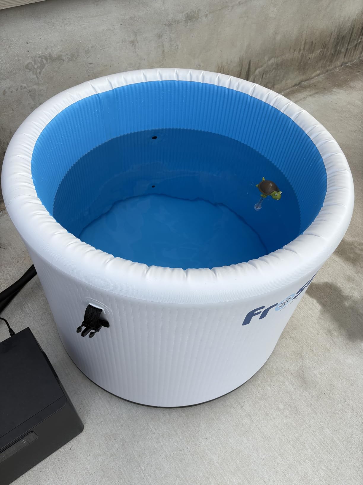 Frosty Ice Pod Pro Cold Plunge - Inflatable Ice Tub for Cold Water Therapy - Pro Grade Cold Plunge Ice Pod with Water Chiller Compatibility - The Ice Pod Cold Plunge Tub for Ice Bath and Ice Plunge customer photo 1