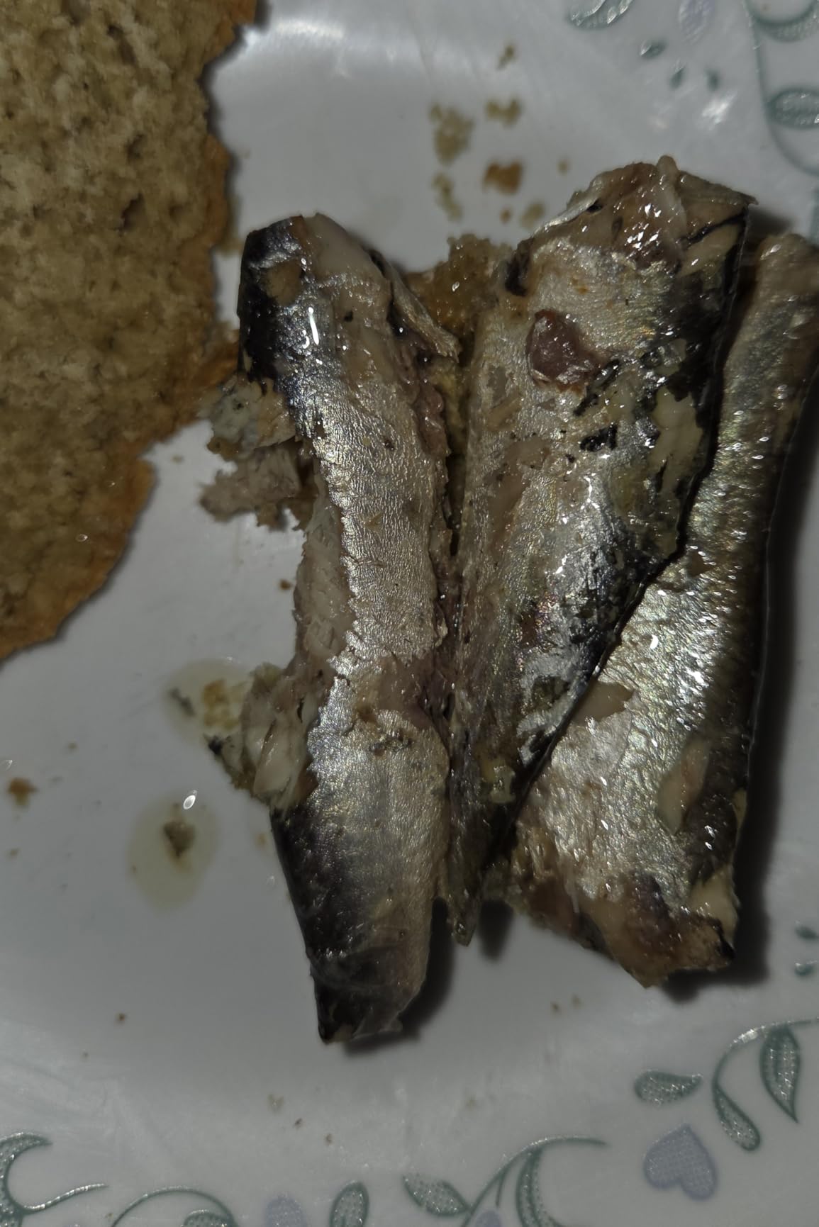 Bumble Bee Sardines in Oil, 3.75 oz Tin (Pack of 12) - Wild Caught, Gluten Free, Keto, Kosher customer photo 1