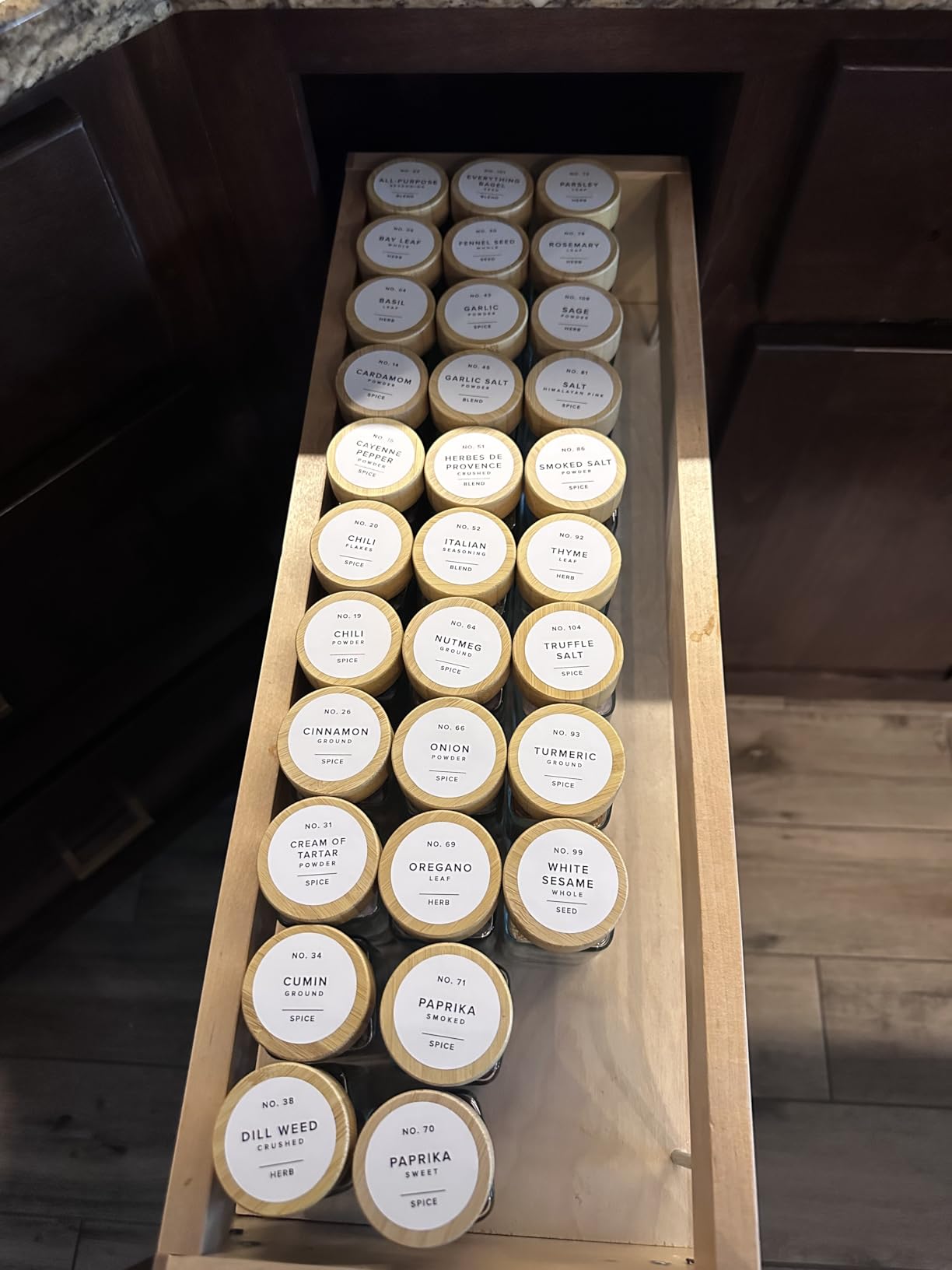 EDELHAUS Square Spice Jars with Bamboo Wooden Lid (Pack of 24) Spice Jars with Shaker Insert and 240 Labels customer photo 2