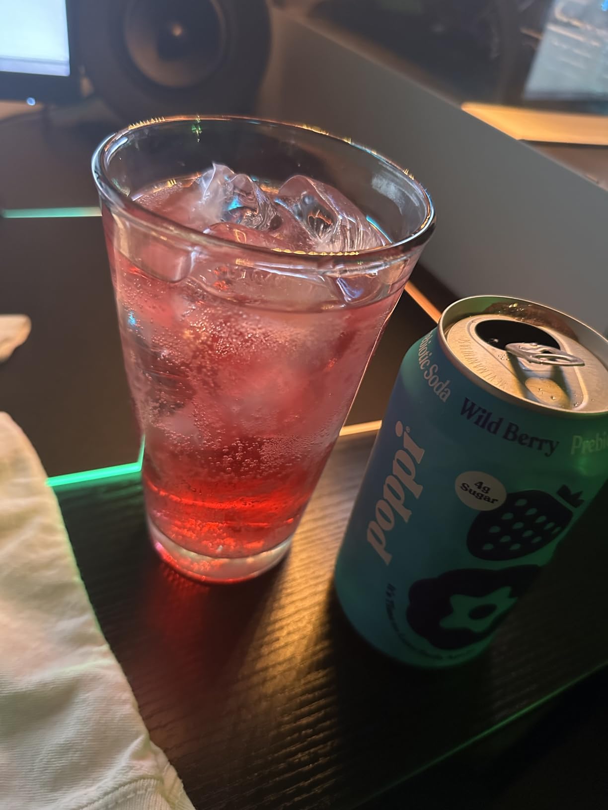 Poppi Prebiotic Soda, Sparkling Water & Fruit Juice, Wild Berry, 12 Oz, 12 Pack customer photo 1
