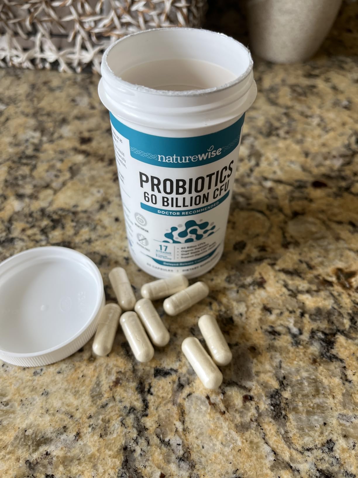 NatureWise Probiotics 60 Billion CFU - 17 Strains + Organic Prebiotics - Immune, Digestive & Gut Health Support for Women & Men - Vegetarian, Gluten-Free, Non-GMO - 30 Capsules customer photo 1