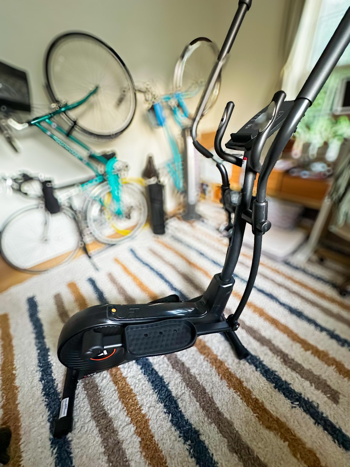 pooboo Elliptical Machine, Elliptical Exercise Machine with 16-Level Resistance & Quiet Magnetic Driving System, 350LBS Weight Capacity customer photo 2