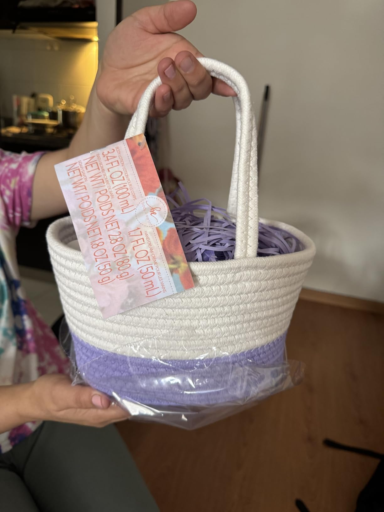 BODY & EARTH Spa Gift Baskets for Women 11pcs Lavender Gift Sets with Bubble Bath, Shower Gel, Body Lotion, Mom Birthday Gifts, Spa Kit, Purple Gift for Her, Mothers Day Gifts for Mom customer photo 1