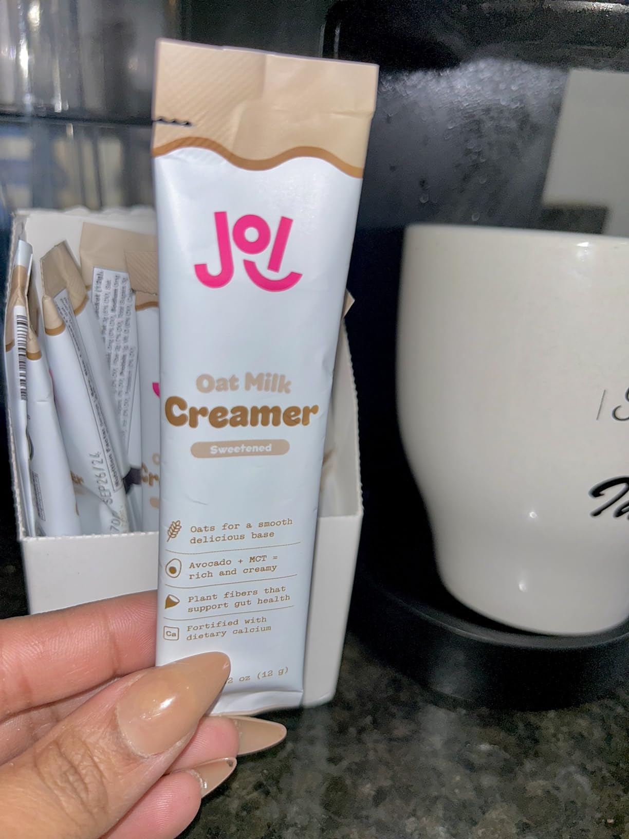 JOI Instant Oat Milk Creamer Pouch - Makes 32 servings - Vegan, Kosher, Shelf-Stable, and Gluten-Free - Use for Coffee Creamer, Add to Smoothies & Tea or Make Your Own Oat Milk Creamer. Prebiotic, Superfood, Shelf-Stable, Barista, Fortified with Calcium, No Hydrogenated Oils. Only 3G of Sugar. Use in Coffee or Protein Shakes. Zero gums or preservatives. customer photo 2