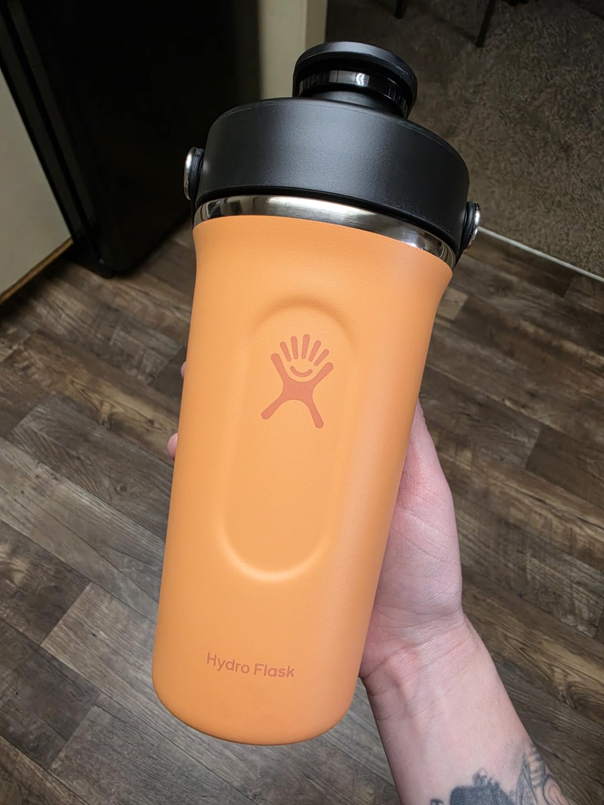 Hydro Flask Shaker Bottle - Insulated Stainless Steel Gym Bottle for Pre Workout & Protein 24 Oz Agave Green customer photo 2