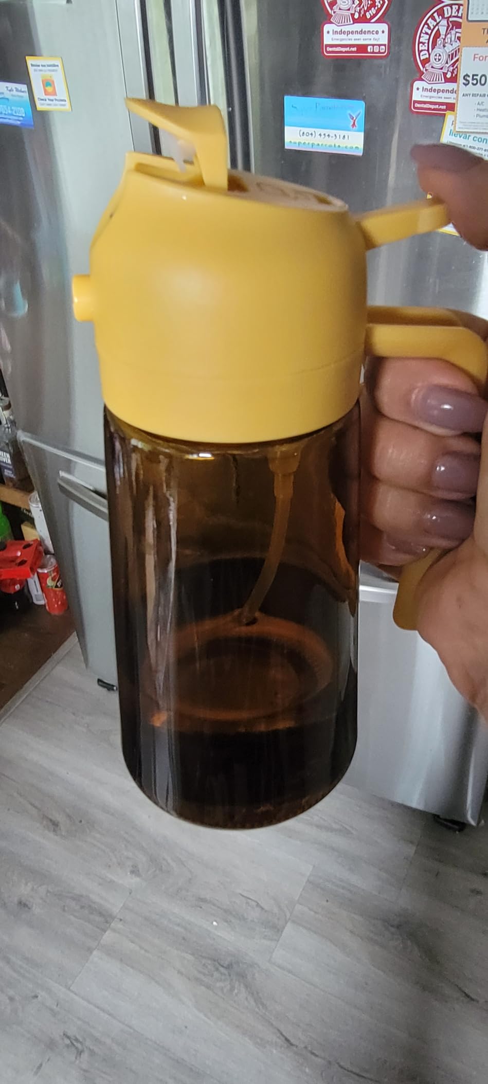 YARRAMATE 16oz/470ml Light Blocking Oil Sprayer for Cooking with Stickers, Food-Grade 2 in 1 Olive Oil Dispenser Bottle for Kitchen, Premium Dark Amber Glass Oil Bottle for Air Fryer, BBQ (Black) customer photo 1