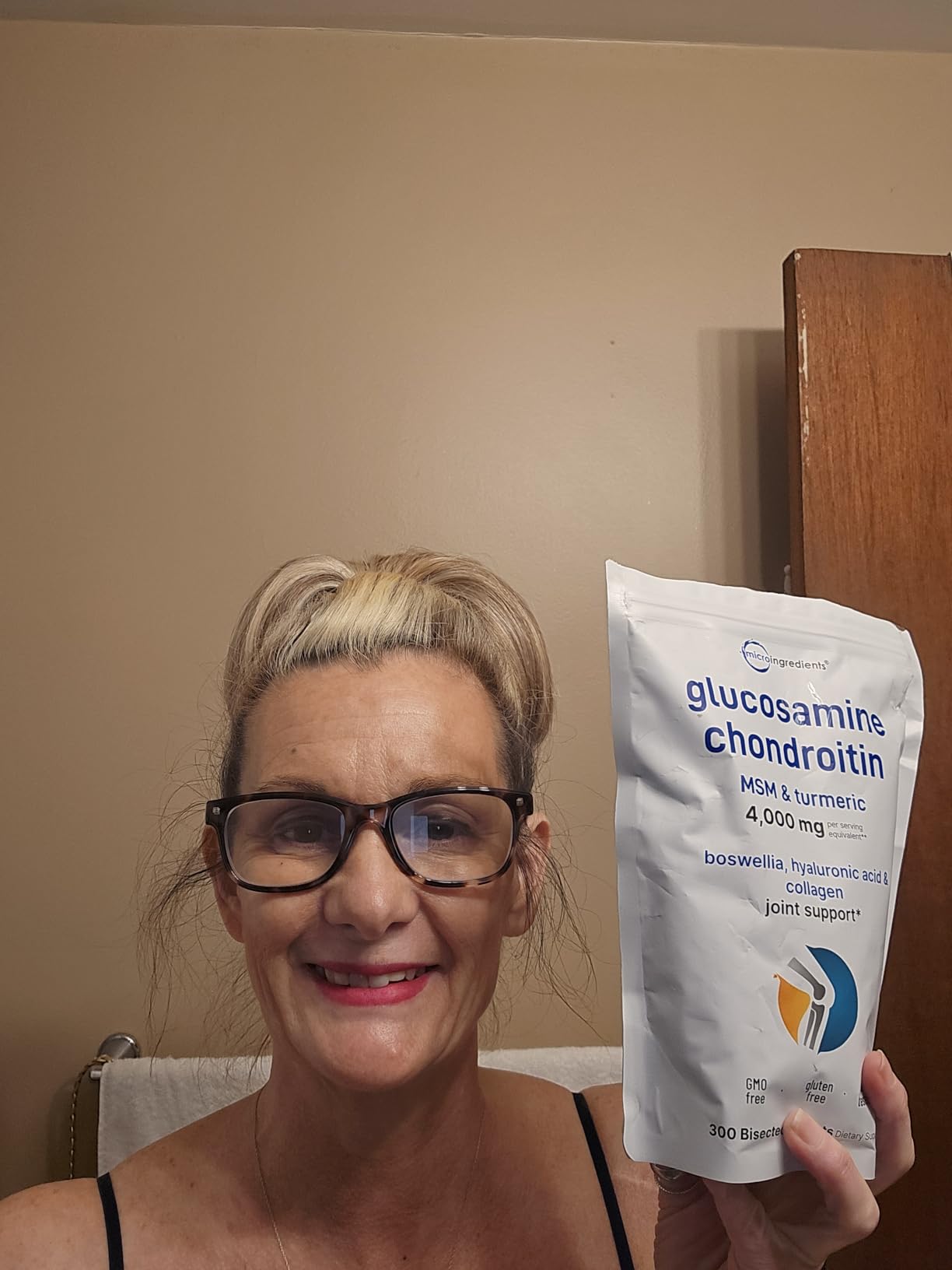 Micro Ingredients Glucosamine Chondroitin MSM and Turmeric Supplement, 300 Bisected Tablets | Joint Supplements for Men & Women* | 7-in-1 with Boswellia, Hyaluronic Acid, & Collagen Complex customer photo 2