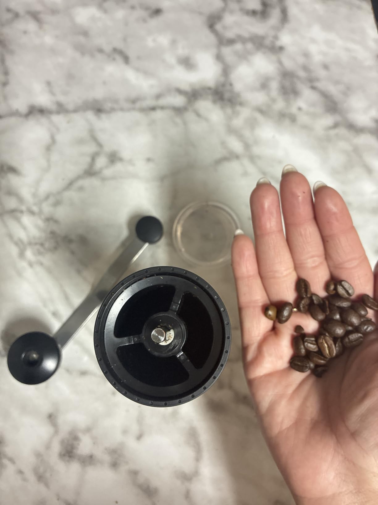 CEVING Mini Manual Coffee Grinder With 40 Adjustable Settings, Black customer photo 2