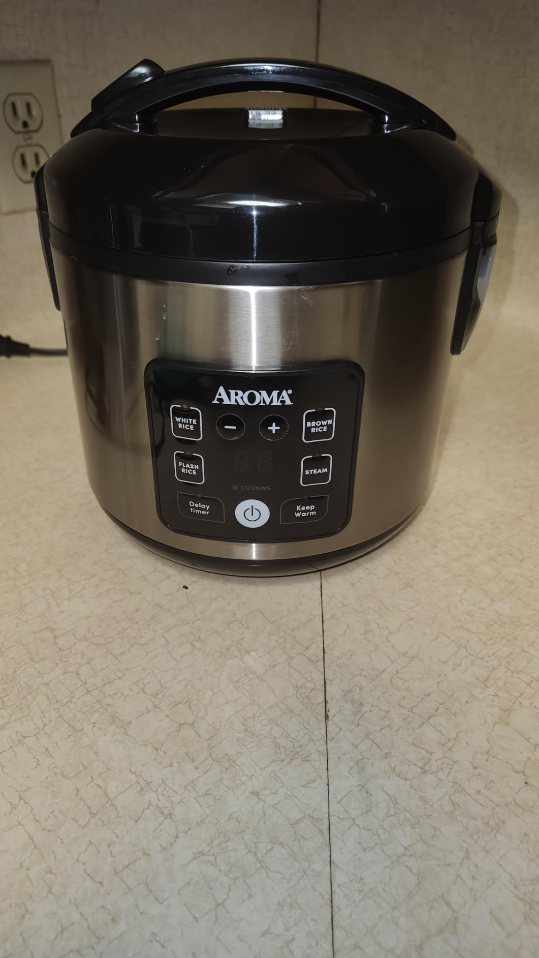 AROMA CoreCoat Digital Rice Cooker & Steamer for Brown Rice with Nonstick Ceramic Coating (8 Cups Cooked, 4 Cups Uncooked) customer photo 1
