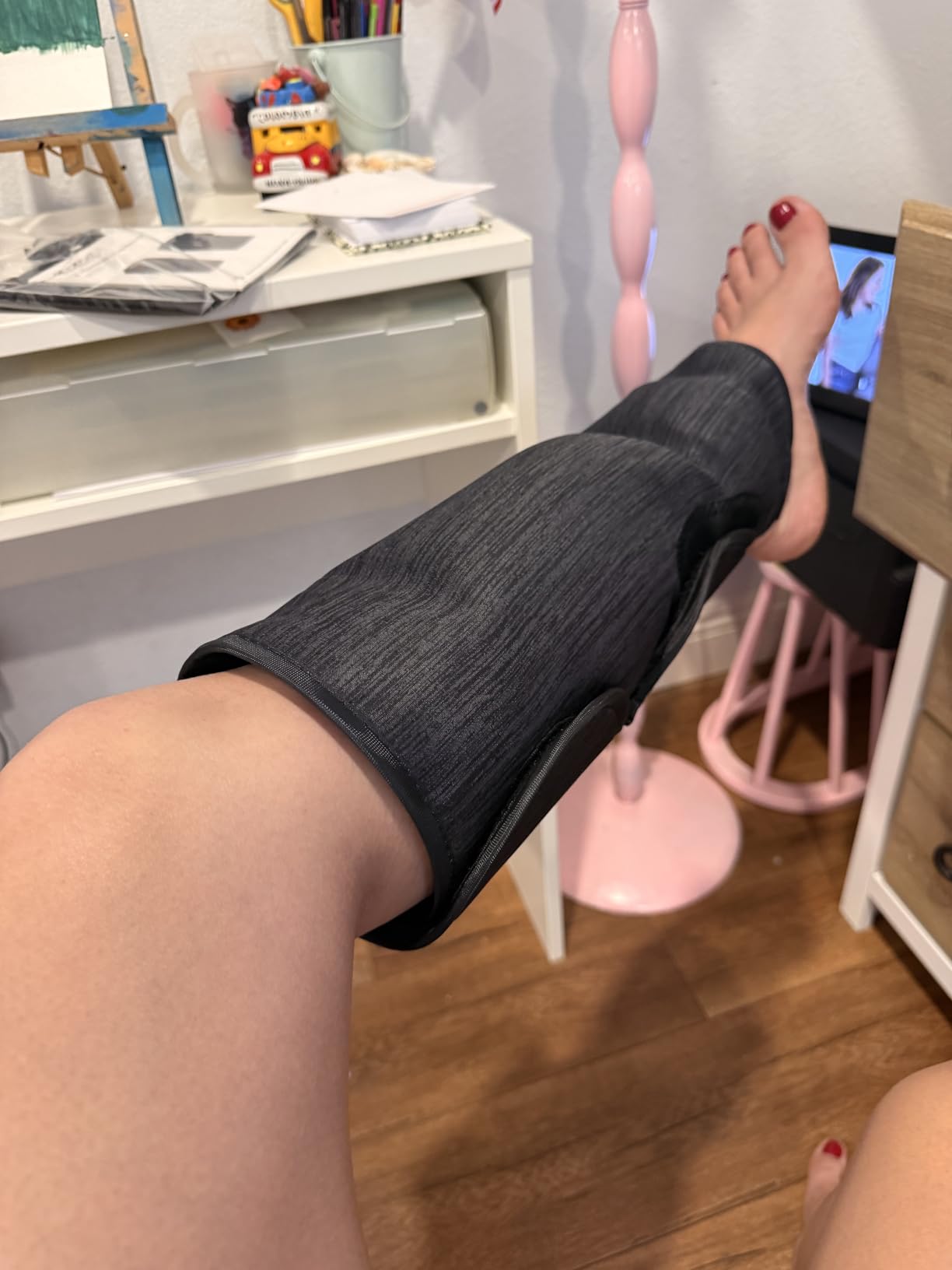 CINCOM Leg Massager with Heat and Air Compression, Cordless Calf Massager for Circulation and Pain Relief, Rechargeable Leg Compression Massager for Edema Leg Relief customer photo 2