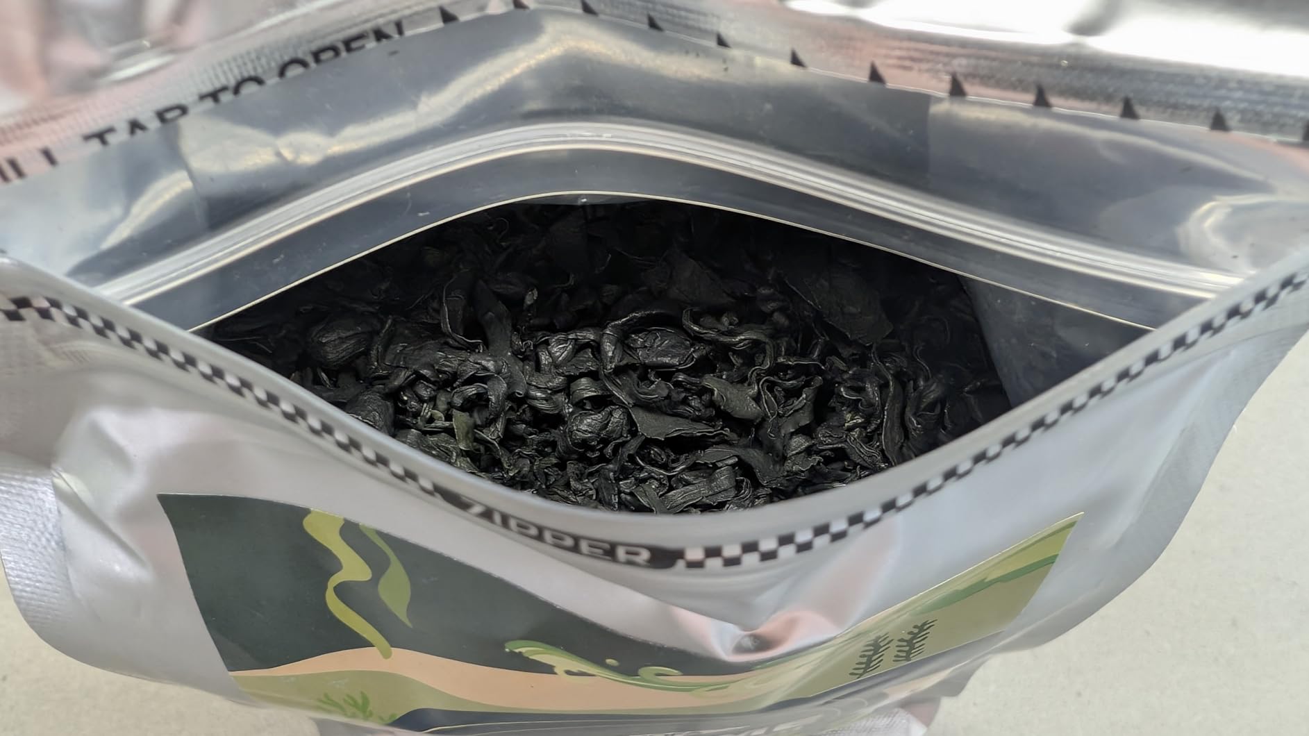 8oz (227g) Dried Wakame Seaweed - 100% Natural Sea Vegetable for Miso Soup, Seaweed Salad, Ramen, Stir-Fry, Camping Meals & Asian Cooking, Gluten-Free, Vegan-Friendly customer photo 1