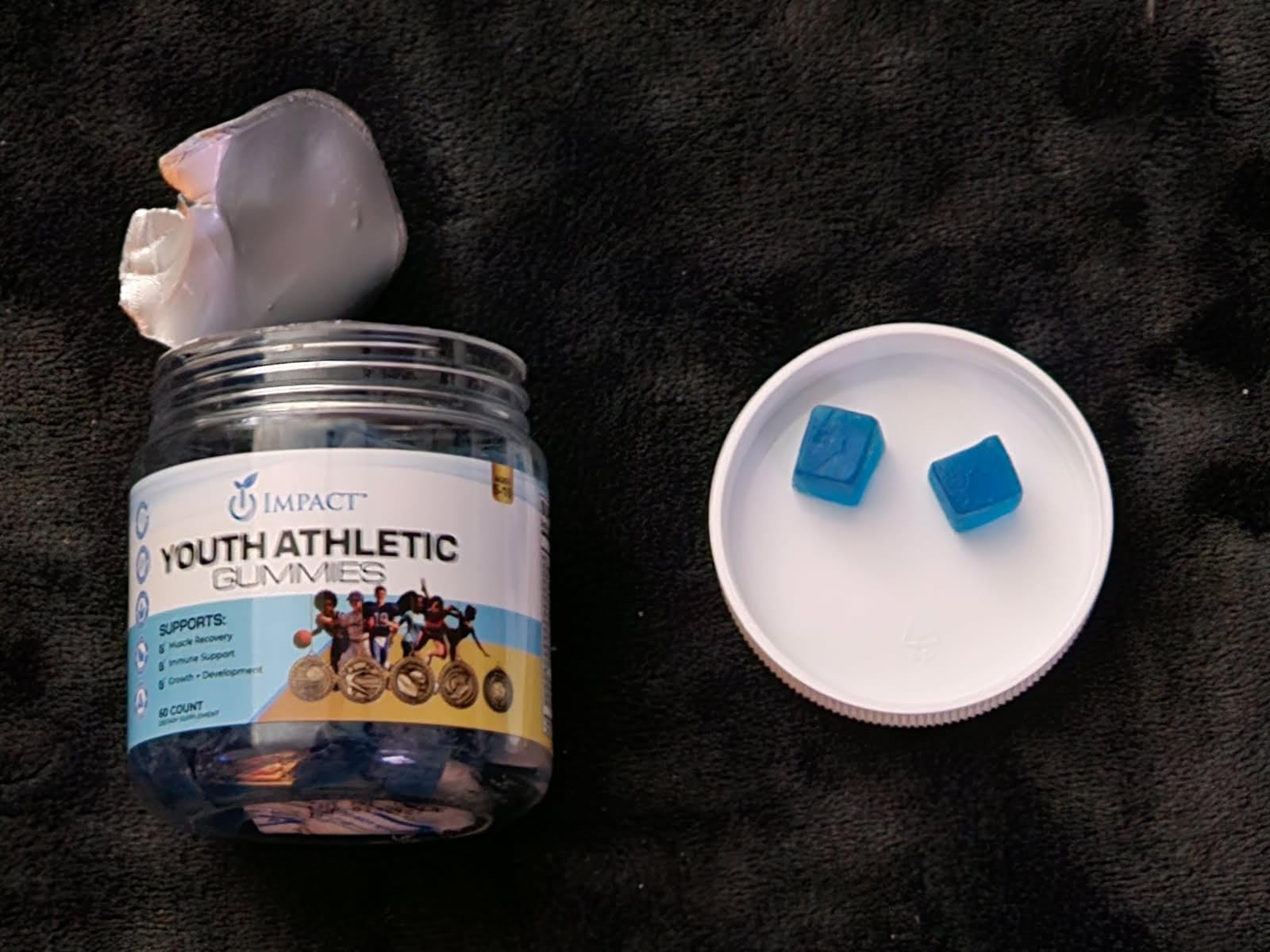 Youth Athletic Gummies - Kids Multivitamin Gummies with Essential Nutrients, Immune & Energy Support, Vegan & Gelatin-Free, Includes Vitamins A, C, B3, B12, Omega-3, Zinc - Ages 5-18 customer photo 1