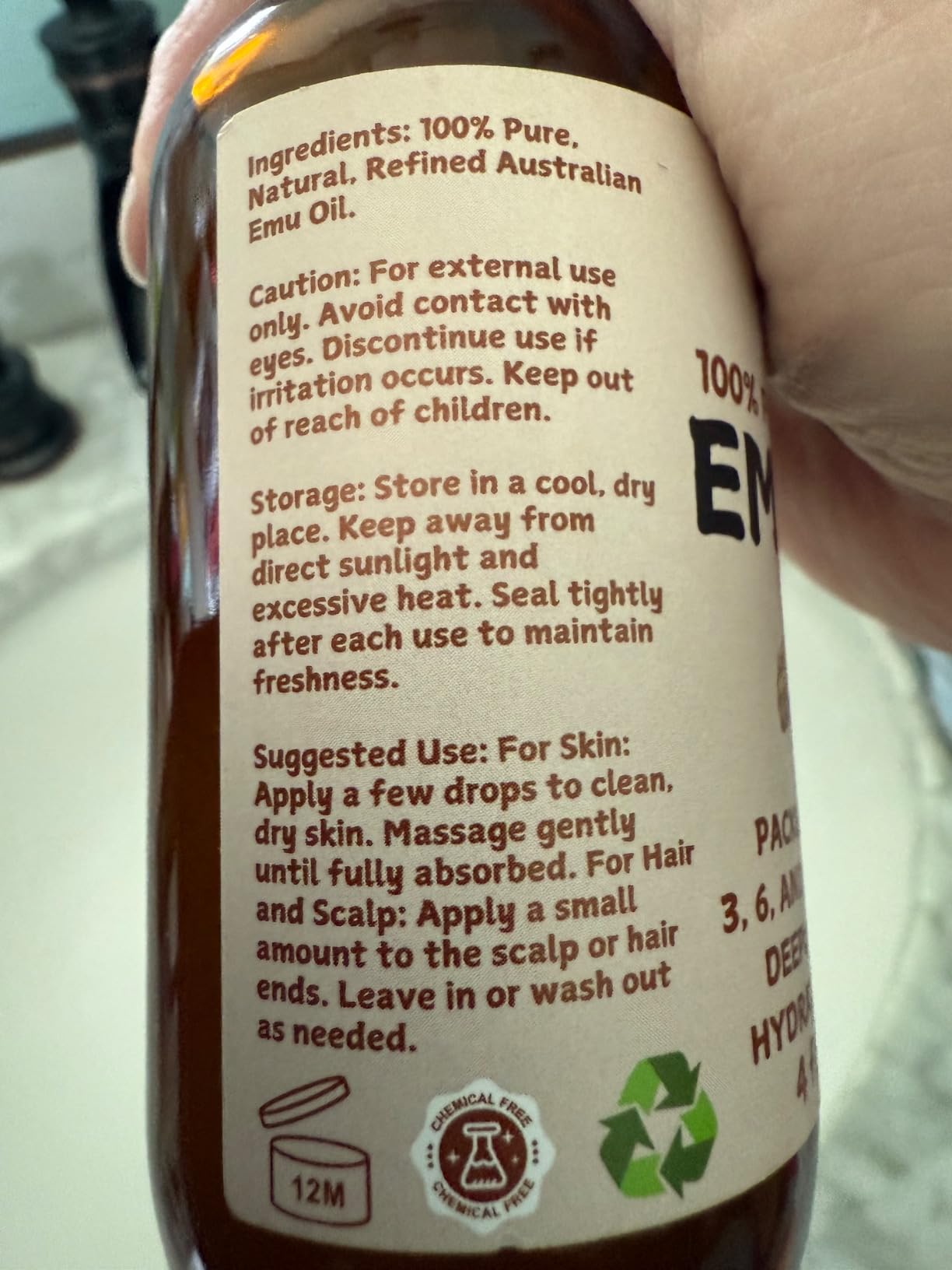 Pomberries Emu Oil, 100% Pure Australian Emu Oil - Refined & Unscented - Natural Moisturizer for Hair, Skin, Face & Body - Helps with Scars, Dry Skin & Massage - 4 fl oz Glass Bottle customer photo 2