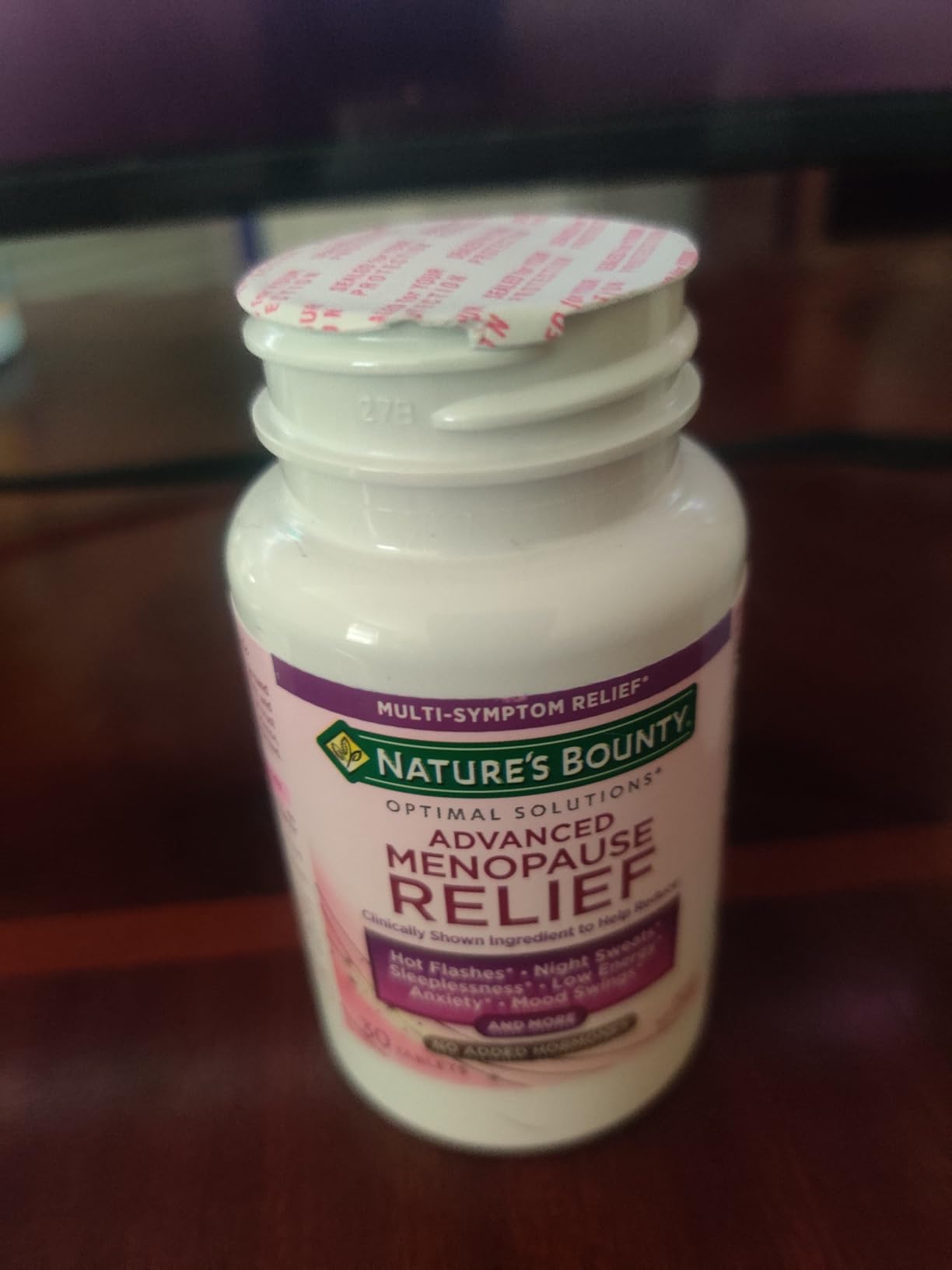 Nature's Bounty Optimal Solutions Advanced Menopause Relief Supplements for Women with Hot Flash and Night Sweats, No added Hormones, Drug-Free, 30 Tablets customer photo 1