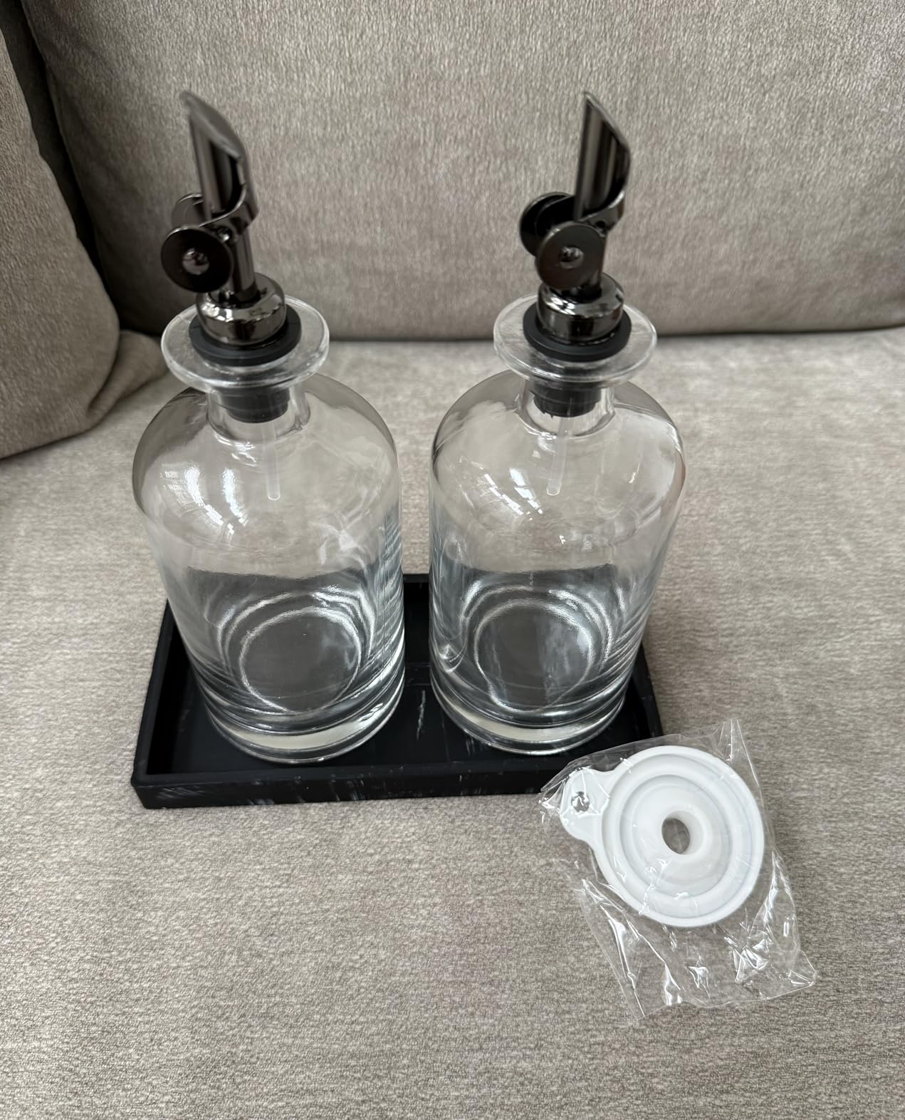 Verspace UV-Protected Green Glass Olive Oil Dispenser Bottles For Kitchen - 2 Pack - 12oz Includes 40 Kitchen Essential Labels, Avocado Oil Dispenser Set, Modern Decor for Home, Airbnb, Cafe customer photo 2