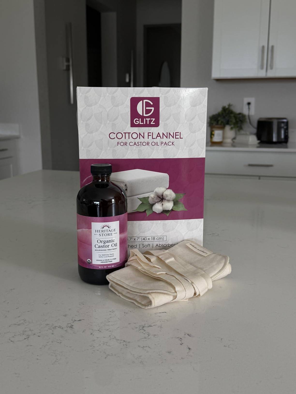 HERITAGE STORE Organic Castor Oil Pack Wrap Kit - Soothing Castor Oil Packs, Heat Compress for Abdomen, Joints, Overall Health, 32oz Cold Pressed Organic Castor Oil, Two 12 x 27in. Wool Flannel Cloths customer photo 2