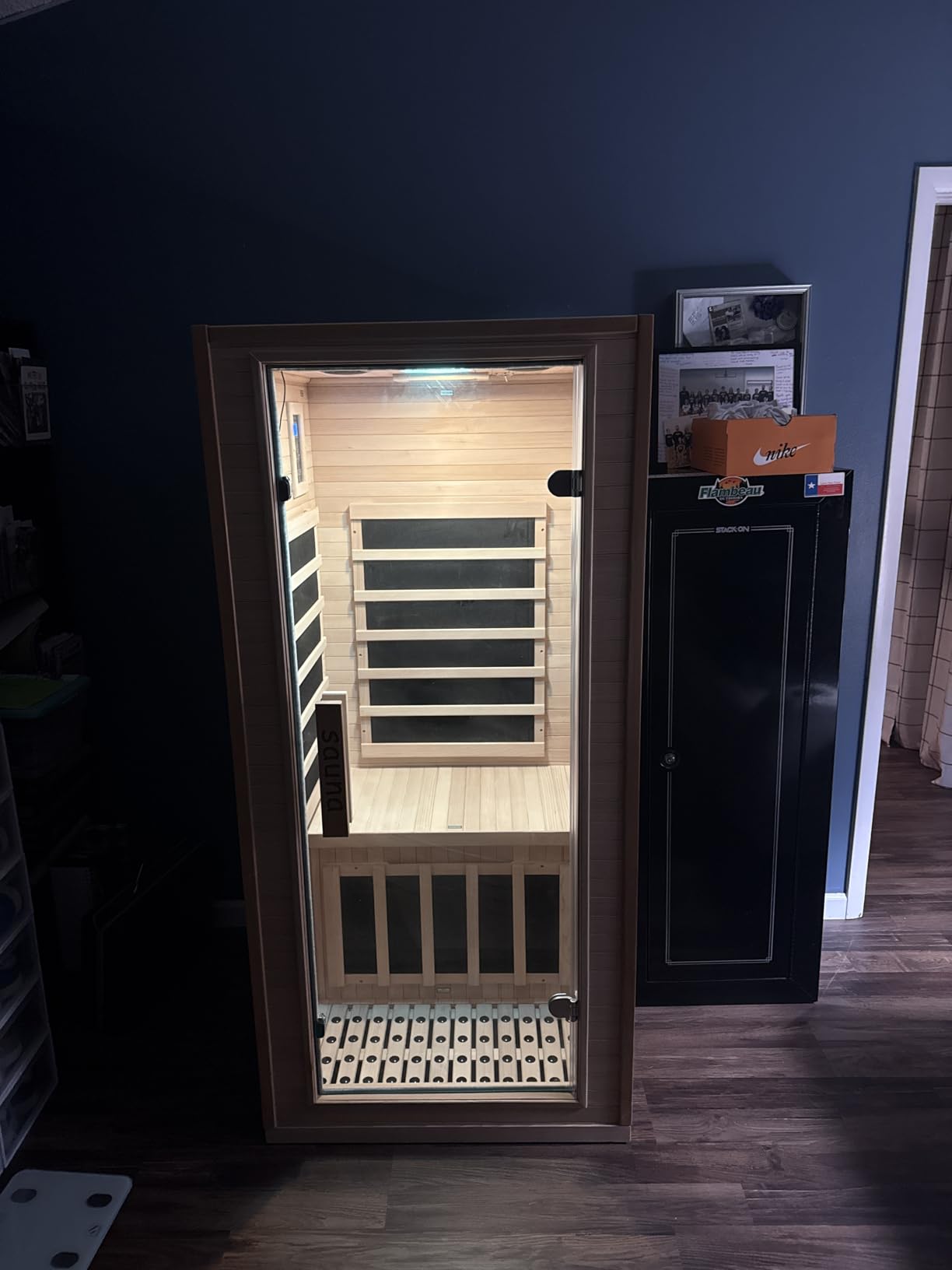 2-Person Infrared Sauna, Indoor Home Sauna Room Hemlock Wood Sauna Low EMF Far Infrared Heating with Tempered Glass Door Bluetooth Speakers, Chromotherapy Lights for Family (110V, 1850W) Truck delivery customer photo 2