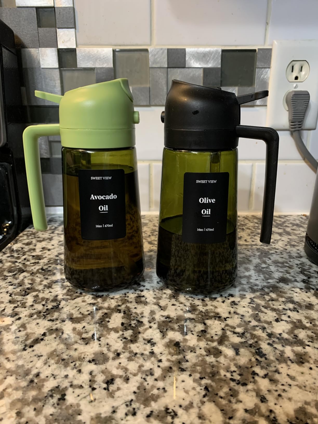 SWEET VIEW - Olive Oil Sprayer for Cooking, 16oz/470ml Glass Light-Proof Oil Pourer for Kitchen with Stickers for Air Fryer, Cooking, Salad, and BBQ with Stickers customer photo 1