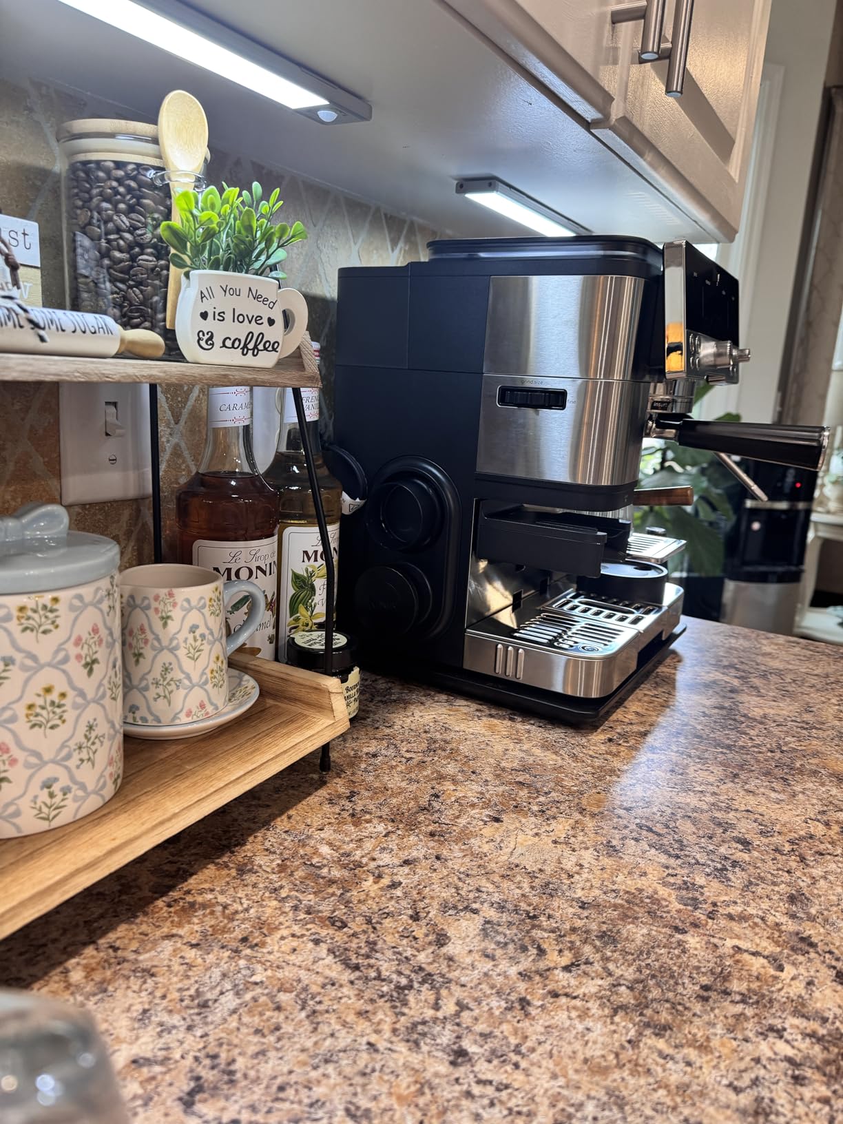 Ninja Luxe Café Premier Espresso & Rapid Cold Brew, Gunmetal, ES601GM | Drip Coffee, Built-in Coffee Grinder, Hands-Free Milk Frother, Assisted Tamper for Cappuccinos & Lattes customer photo 1