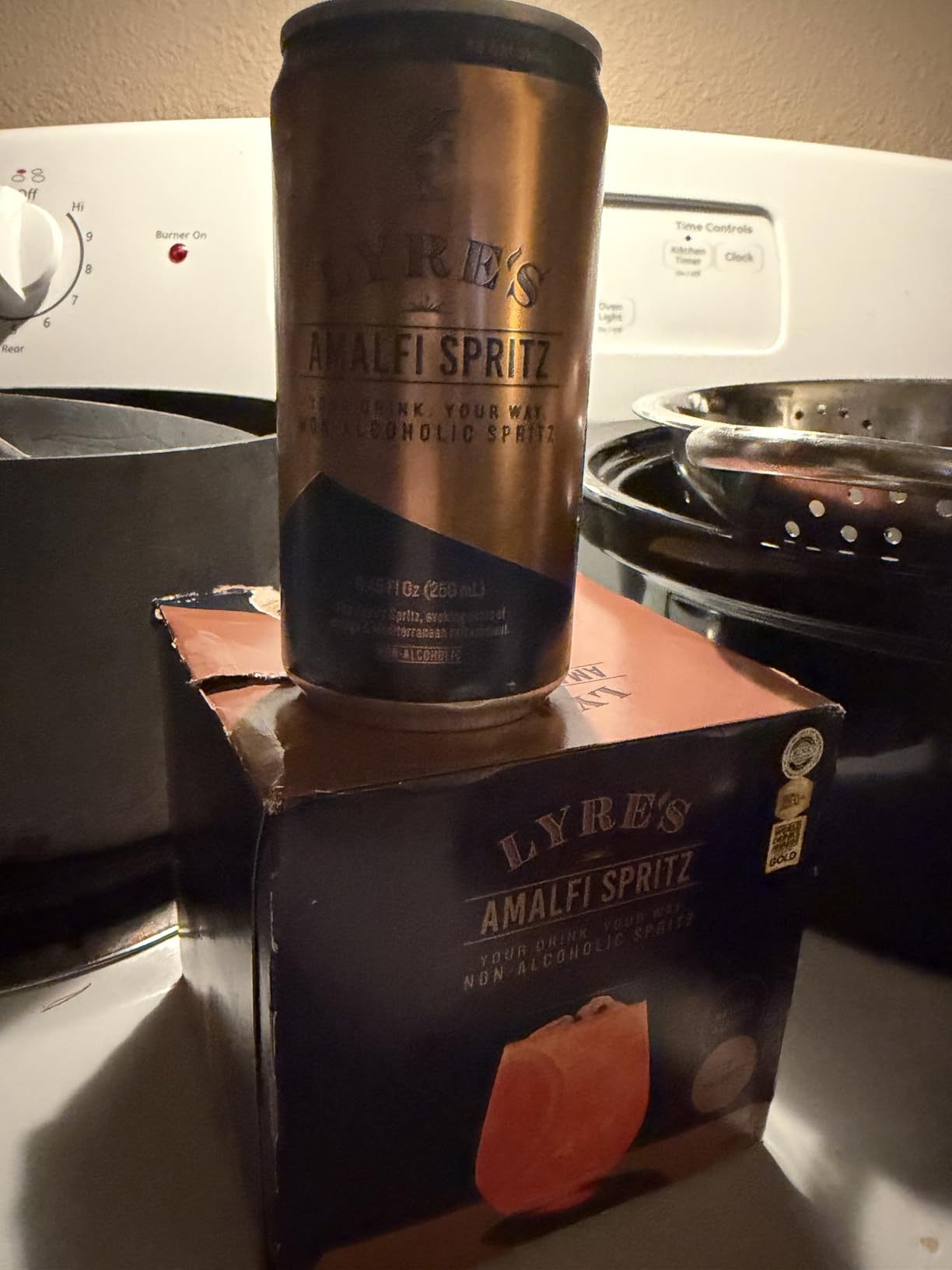 Lyre's Amalfi Spritz 4-Pack, Ready to Drink Non-Alcoholic Sparkling Mocktail, Award-Winning Zero Proof Italian Aperitif and Non Alcoholic Prosecco, 70 Calories per Can (8.45 Fl Oz x 4) customer photo 1