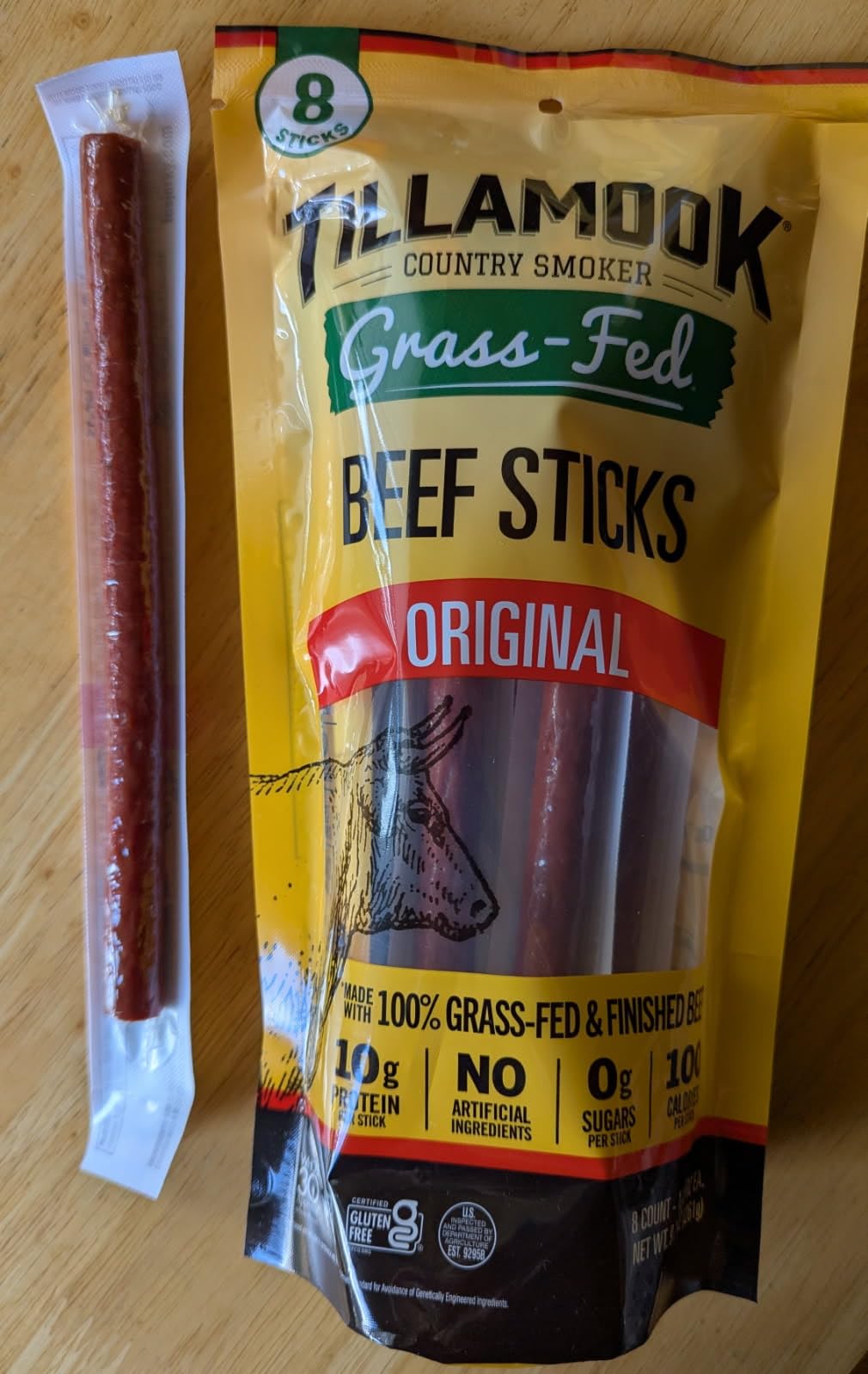 Tillamook Country Smoker 100% Grass Fed Beef Sticks, Zero Sugar, Original, 1.15 Ounce, 8 Pack, Non-GMO Clean Meat Snacks, 10g High Protein Per Stick, Gluten Free Keto Snack, Individually Wrapped customer photo 1