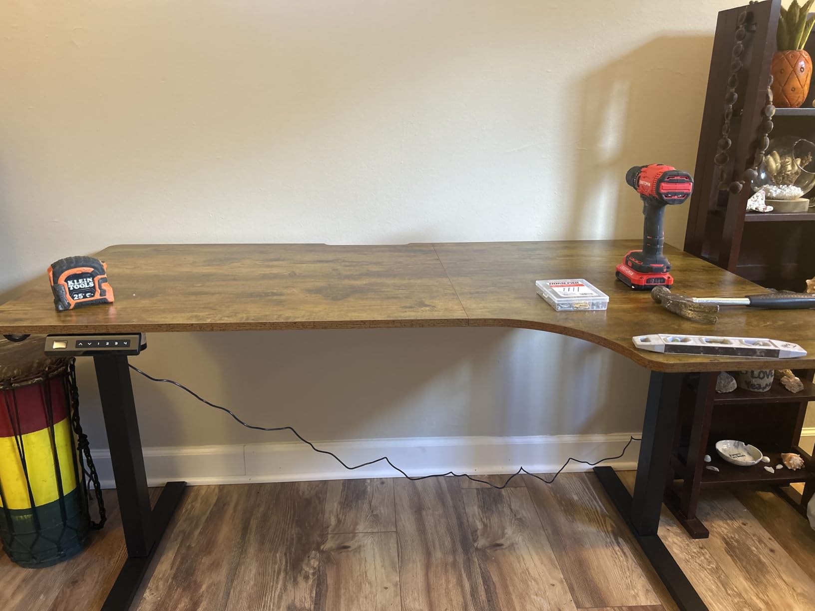 FEZIBO Standing Desk, 48 x 24 Inches Electric Height Adjustable, Sit and Stand Up, Computer Office Desk with Splice Board, White Frame/Maple TOP customer photo 1