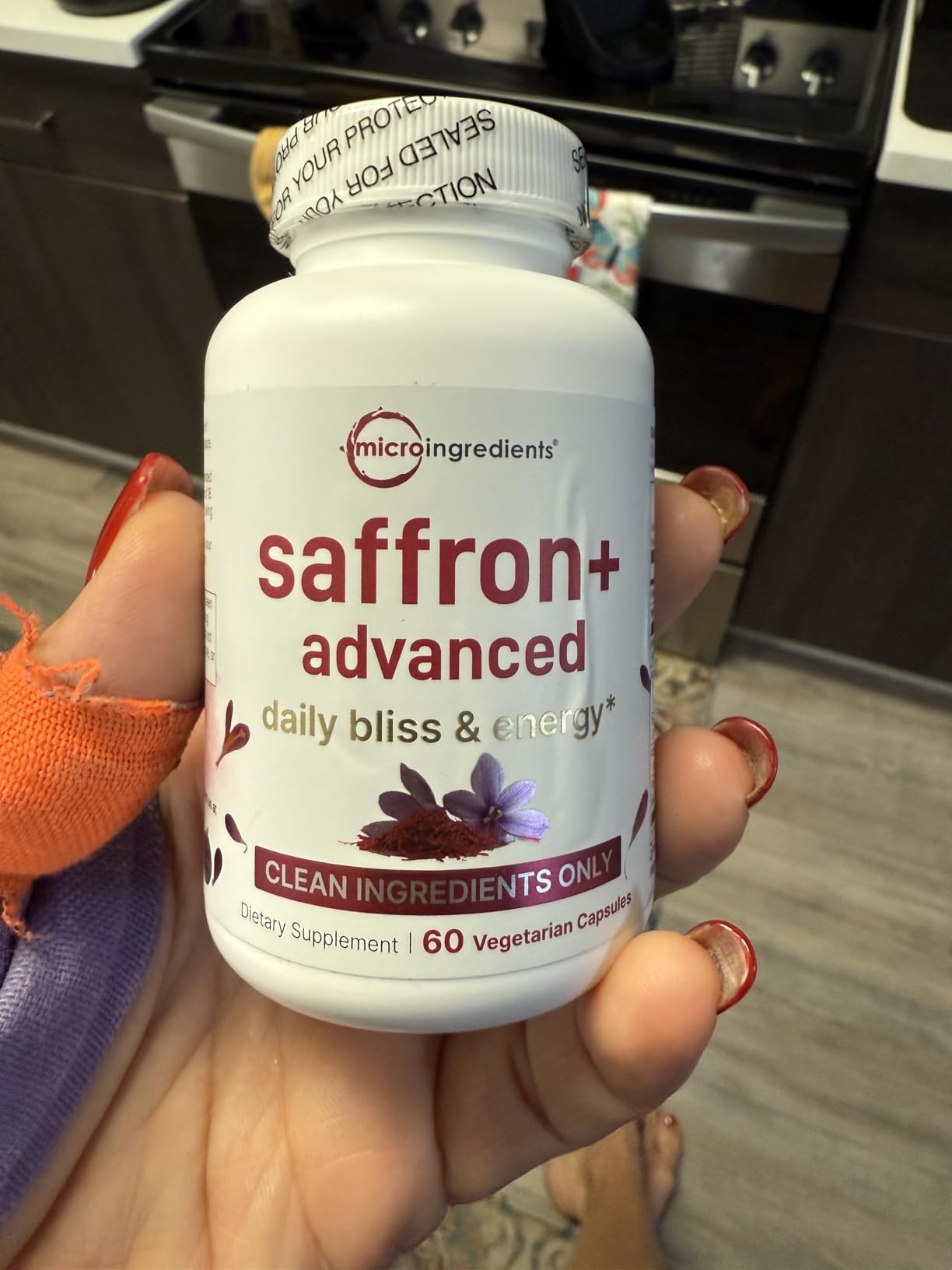 Micro Ingredients Saffron+ Advanced Supplements, 60 Veggie Capsules - 10-in-1 with Saffron Extract, High Absorption Fat-Soluble Vitamin C, Magnesium, Turmeric & KSM-66 Ashwagandha - Filler Free customer photo 2