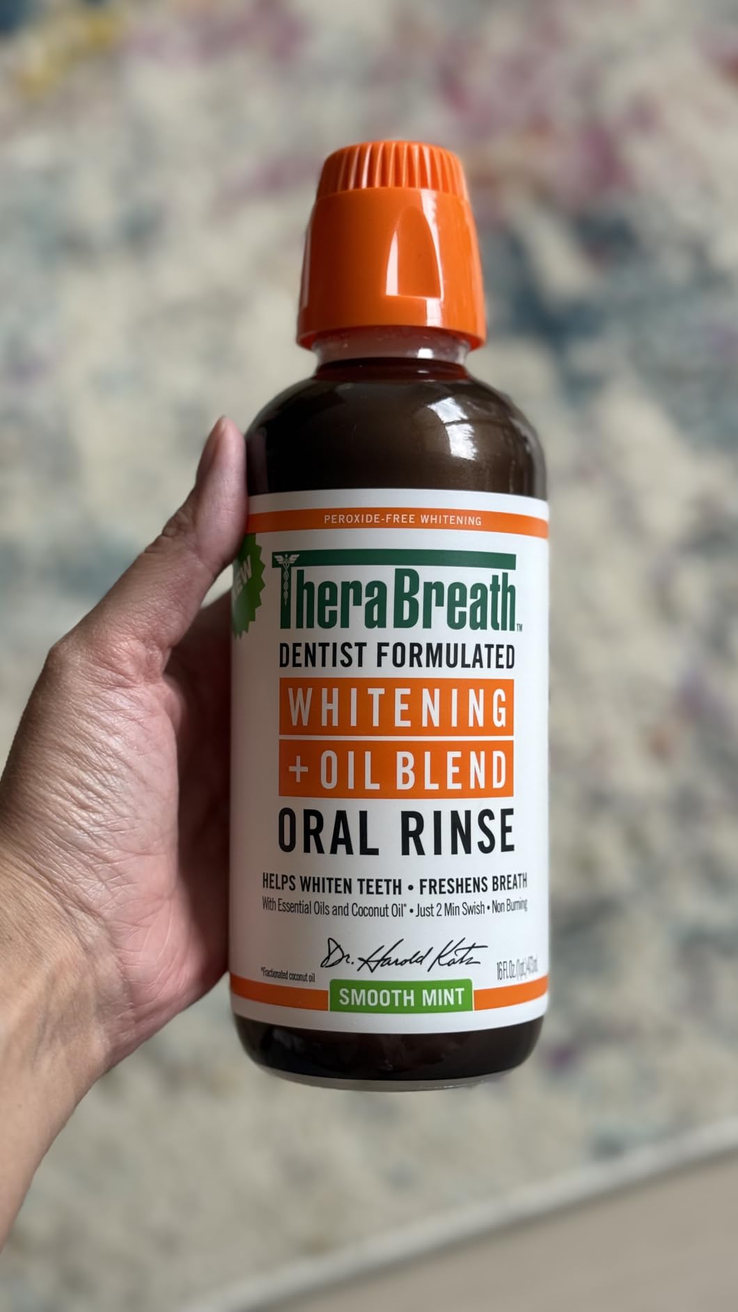TheraBreath Whitening + Oil Blend Oral Rinse, Alcohol-Free & Peroxide-Free Mouthwash Helps Whiten Teeth & Freshen Breath, Smooth Mint, 16 Fl Oz customer photo 1