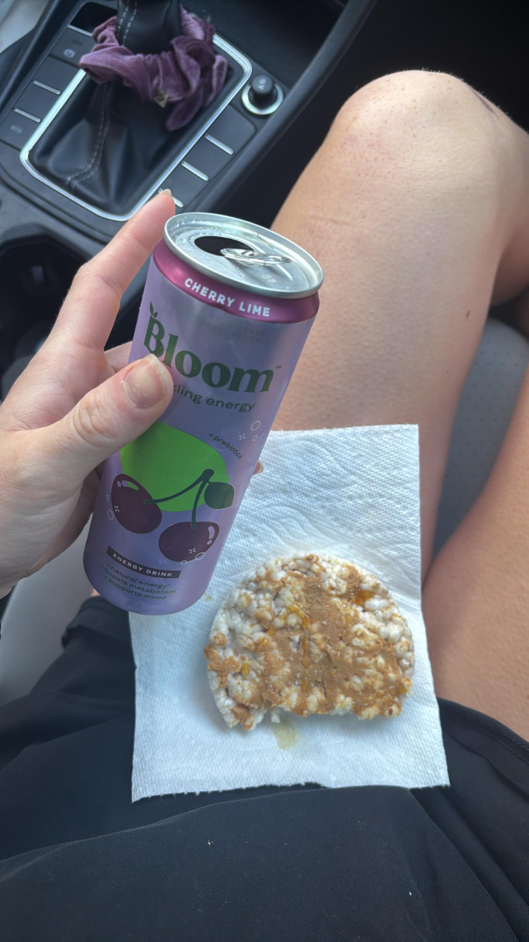 Bloom Nutrition Sparkling Energy Drink - Natural Caffeine, Zero Sugar, 180mg Caffeine - Antioxidant-Rich with Green Coffee Bean, Green Tea Extract, Prebiotics - Crisp Apple - 12oz 12 Pack customer photo 2