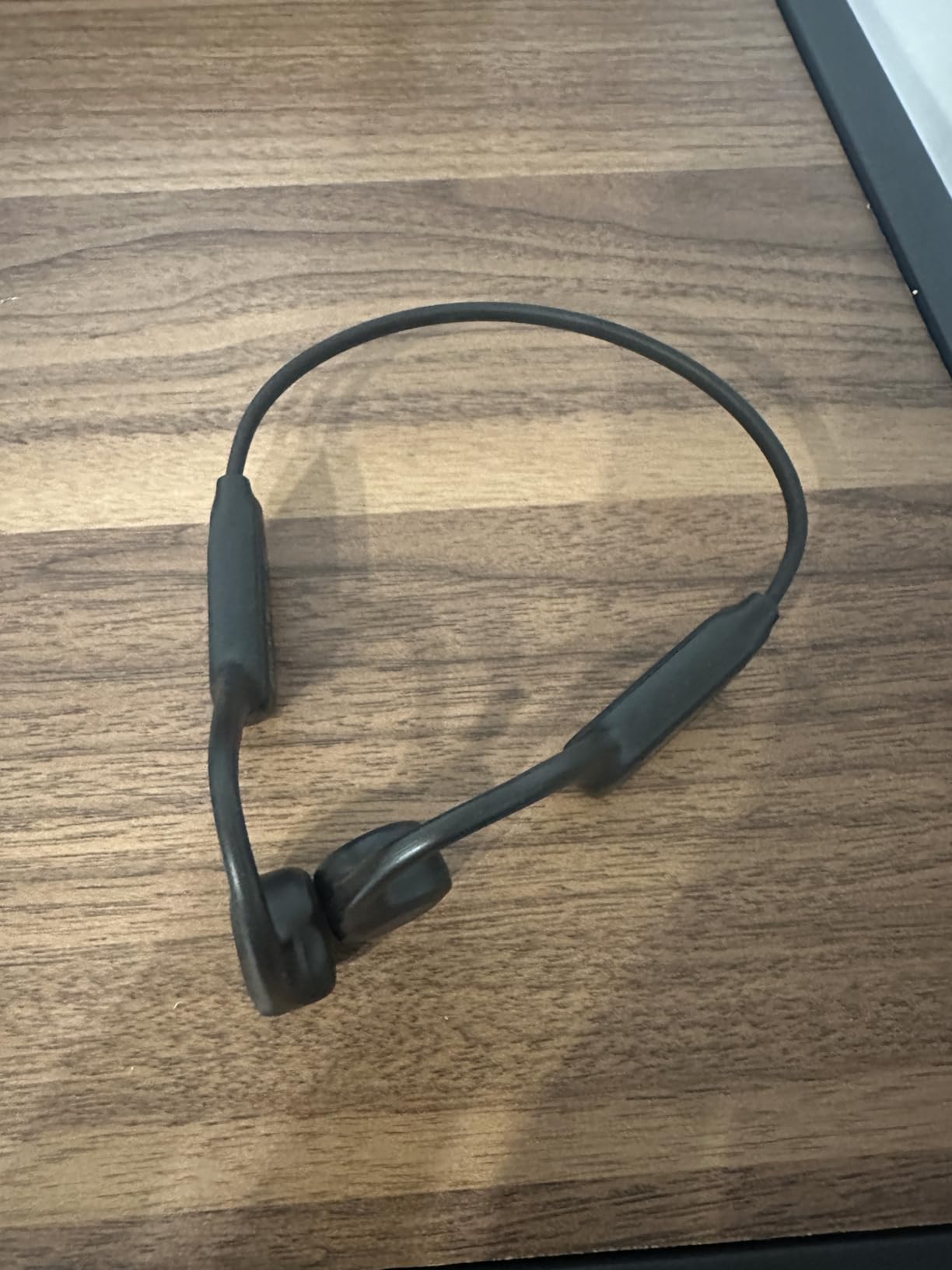 TECKNET Bone Conduction Headphones, Bluetooth V6.0 Open Ear Headphones, Wireless Headphones 10H Playtime & IPX5 Waterproof, Comfortable Fit Built-in Mic, Sport Headphone for Running & Workout -Black customer photo 2