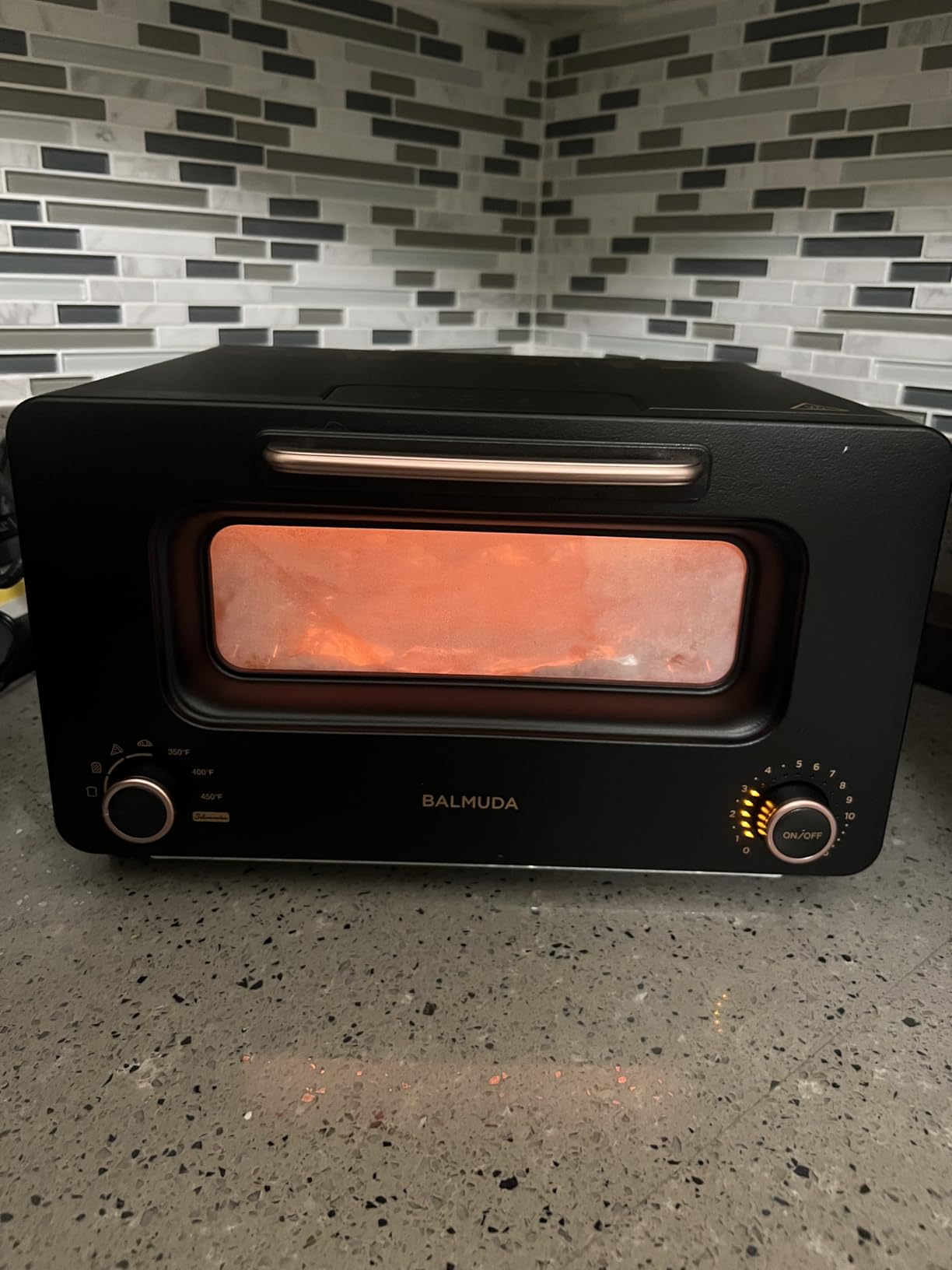 BALMUDA The Toaster Pro | Steam Oven Toaster | Compact Size 14.1 W x 12.6 D x 8.2 H | 6 Modes: Shokupan, Golden Toast, Pizza, Croissant, Oven, Salamander Grill | Black customer photo 2