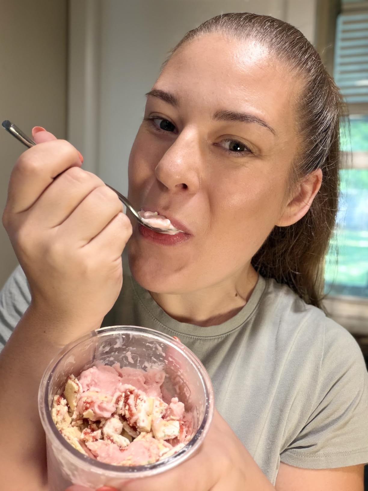 BLACK+DECKER Ice Cream Maker for Families & Kids - Make Protein, Keto & Dairy-Free Ice Cream, Gelato & Milkshakes at Home - Easy Creamy Pint Machine with Mix-Ins customer photo 2