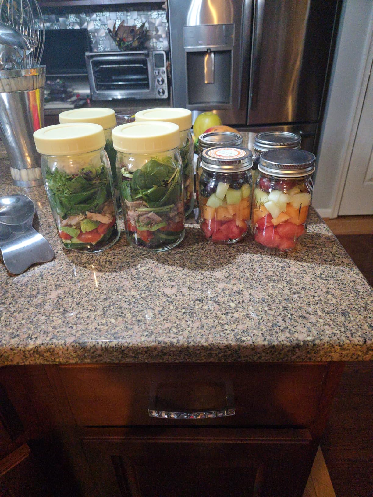 4 Pack Salad Jars with Dressing Container -32OZ Glass Salad Leakproof container for Fresh Lunch with 2 Built-In Compartments for Wet/Dry Separation, Mason Jar Salad Containers customer photo 2