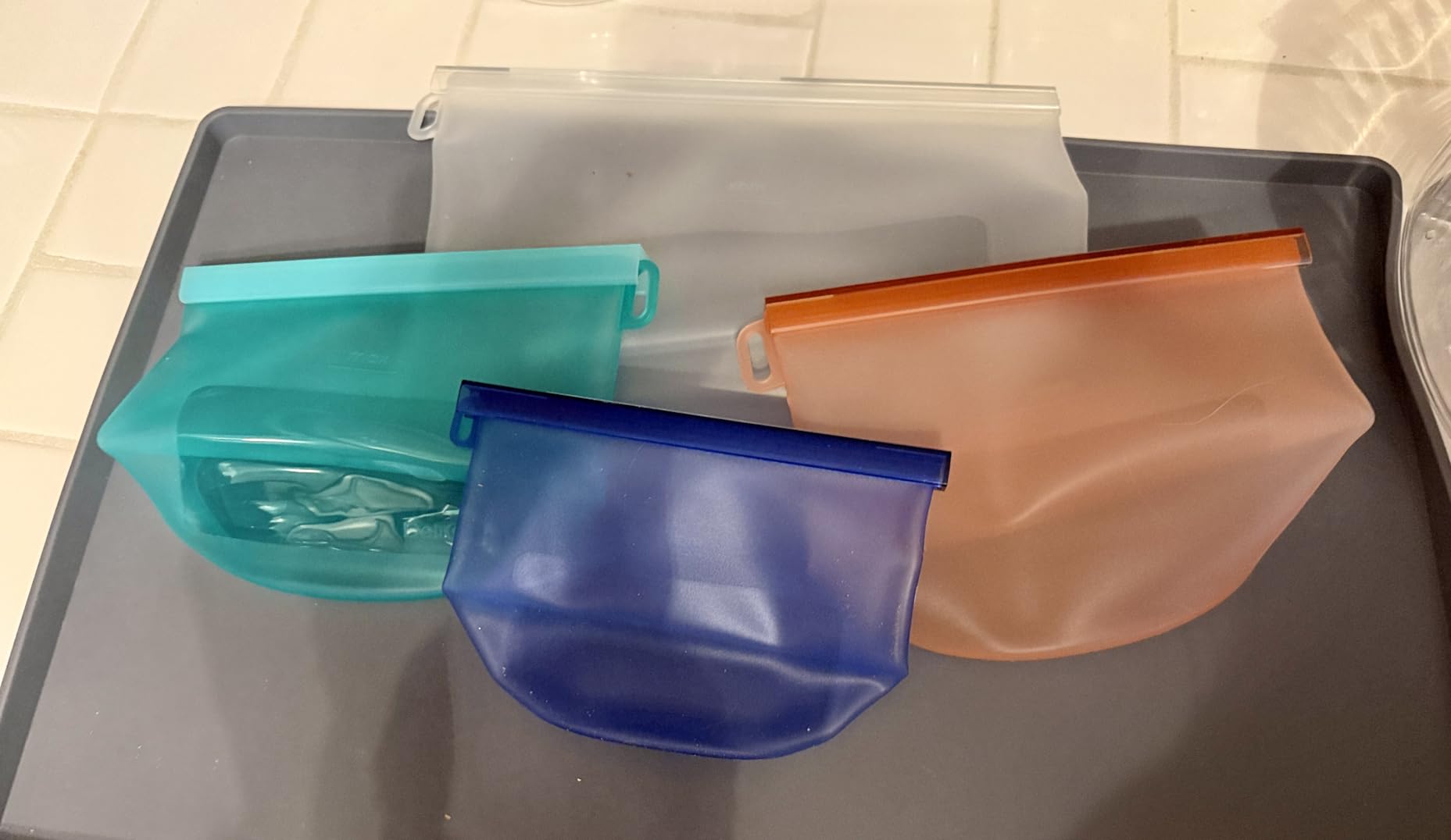 Reusable Silicone Food Storage Bags (Set of 4), Dishwasher Oven Microwave Freezer Safe, Eco-Friendly Leakproof Sous Vide Bags, Premium Lunch Containers, 1 Snack 2 Sandwich 1 Half Gallon, Clear customer photo 1