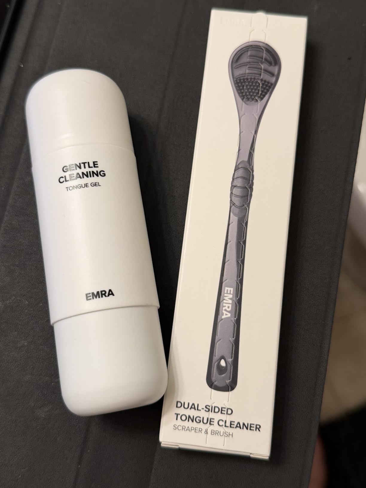 EMRA Gentle Cleaning Tongue Gel + Dual-Sided Cleaner in Black - Fluoride-Free Formula with Peppermint & Chamomile for Fresh Breath & Sensitive Tongue Care customer photo 1