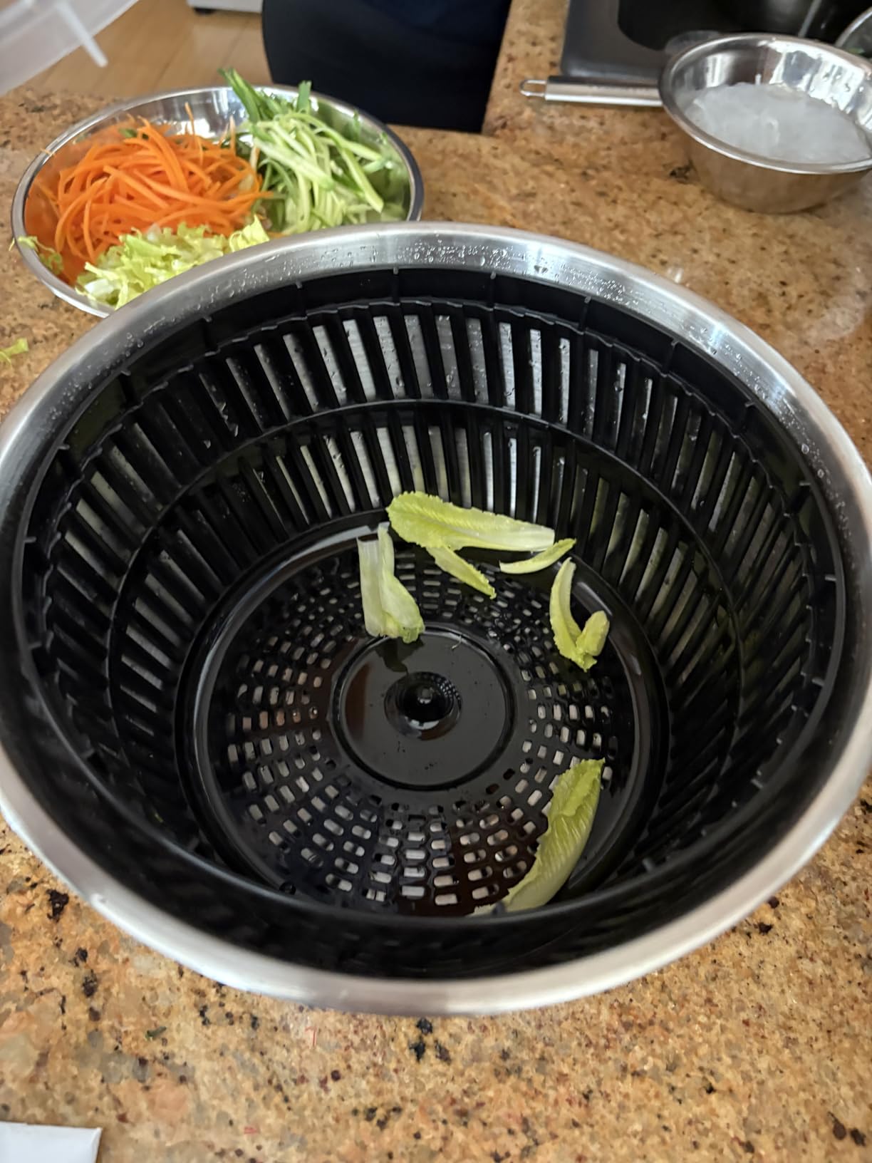 Stainless Steel Salad Spinner, 6.34Qt Large Lettuce Dryer, BPA-Free Vegetable & Fruit Washer with Drain, Easy Clean, Non-Slip Base, Transparent Lid customer photo 2