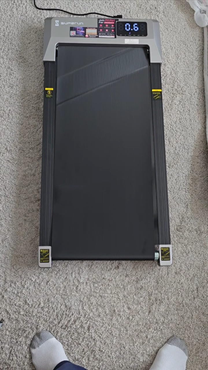 Superun Walking Pad with 6% Incline, Under Desk Treadmill for Home Office, 3 in 1 Portable Walking pad Treadmill with Remote Control, 2.5HP Quiet Mini Treadmills, 300 lbs Capacity customer photo 1