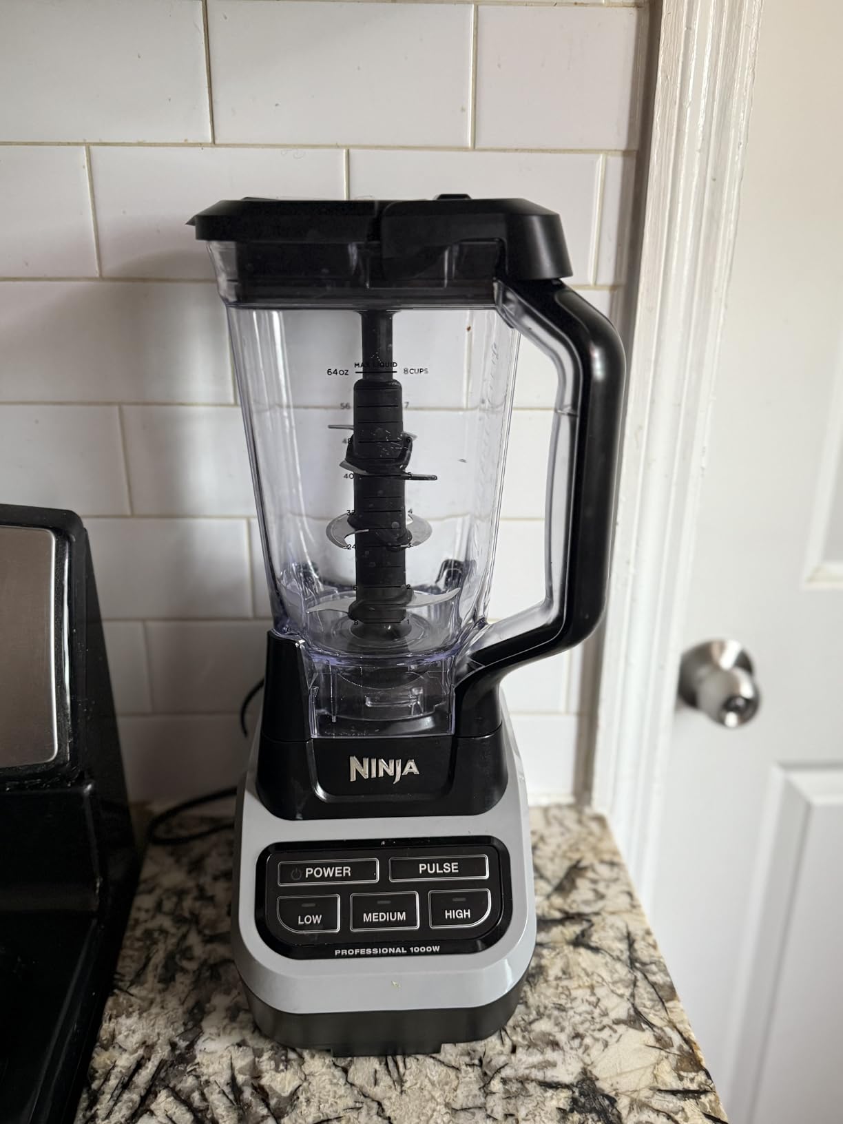 Ninja UltraCrush Professional Blender | 1000W Power, XL 72-oz.* Pitcher | Total Crushing Technology | 3 Manual Speeds for Smoothies, Sauces & More | Full-Size Countertop | Black | BP201 (2026) customer photo 2